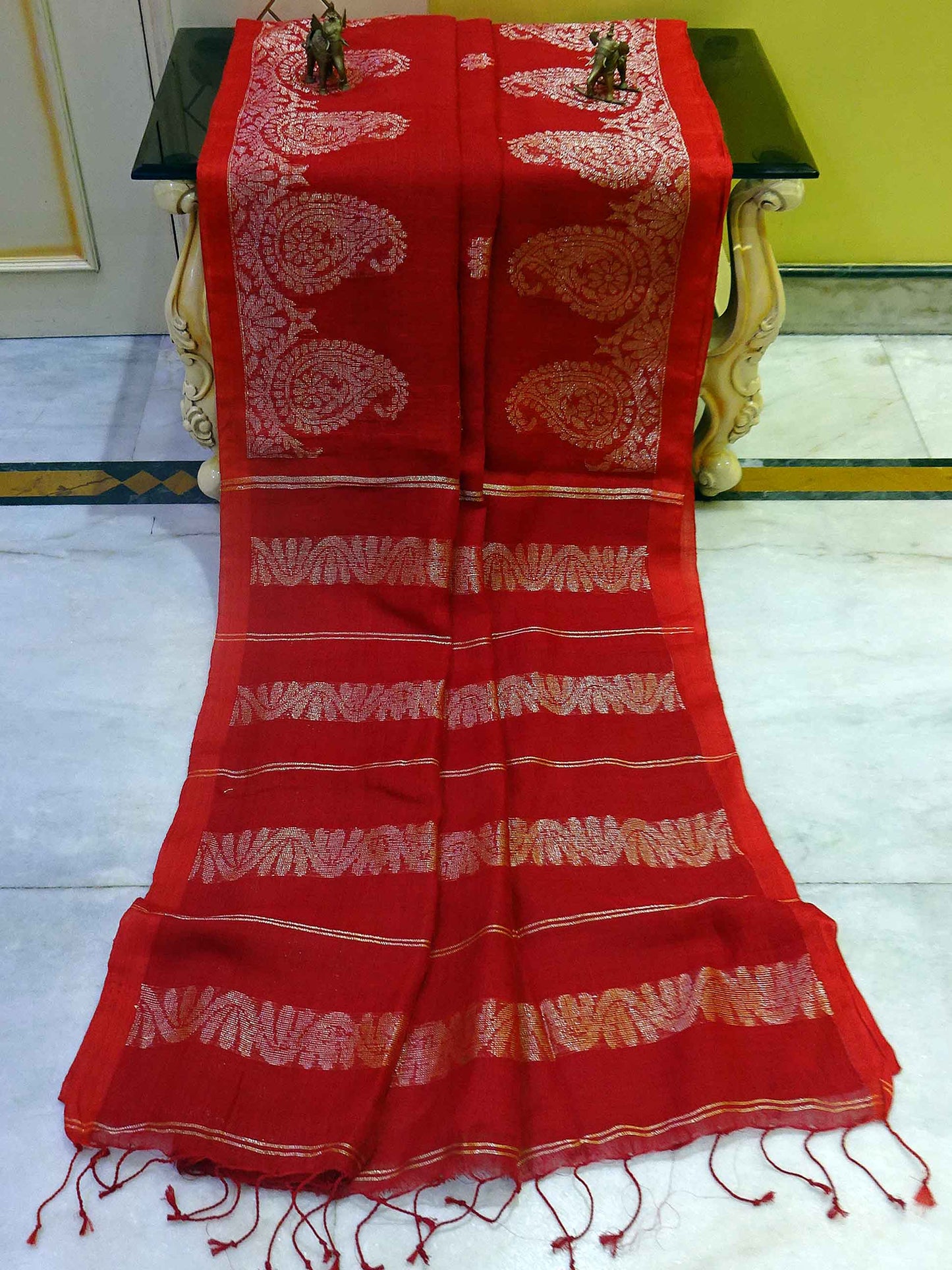 Woven Paisley Motif Work Border Linen Jamdani Saree in Crimson Red and Antique Silver