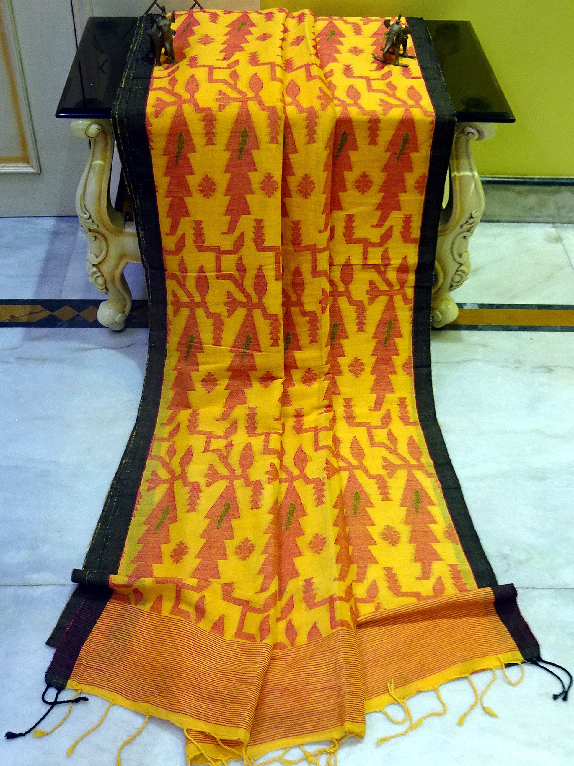 Handloom Soft Cotton Linen Jamdani Saree in Yellow, Black and Hot Pink