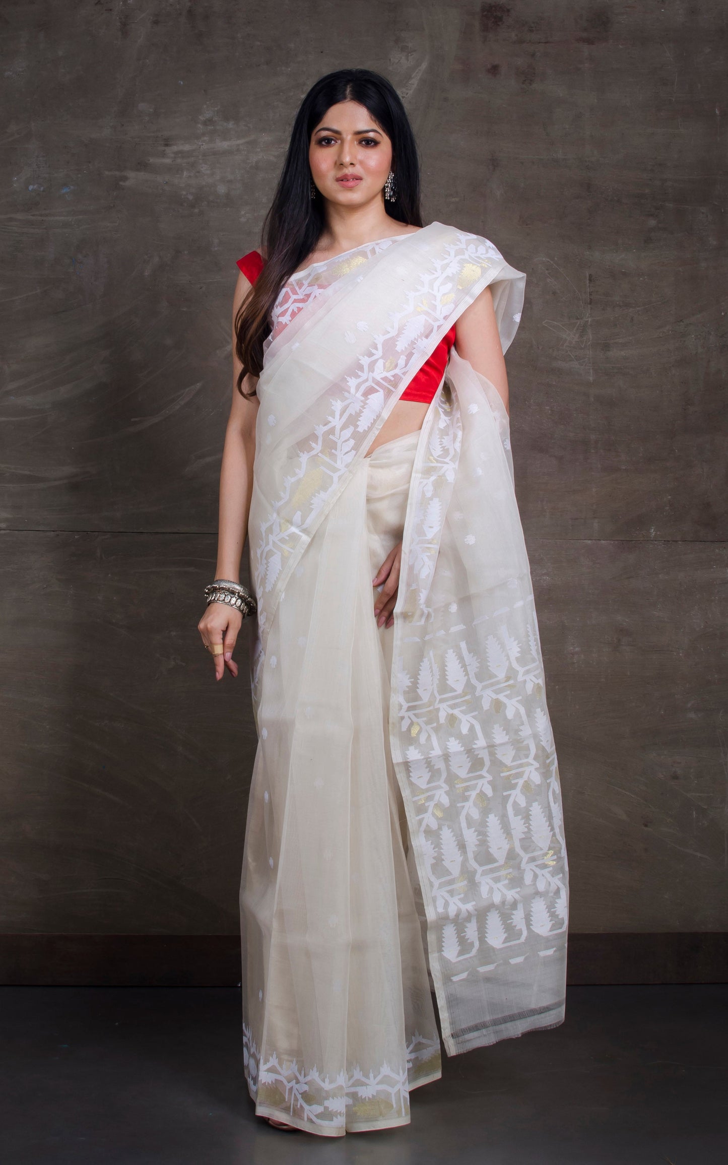 Premium Quality Silk Jamdani Saree in Off White, White and Gold