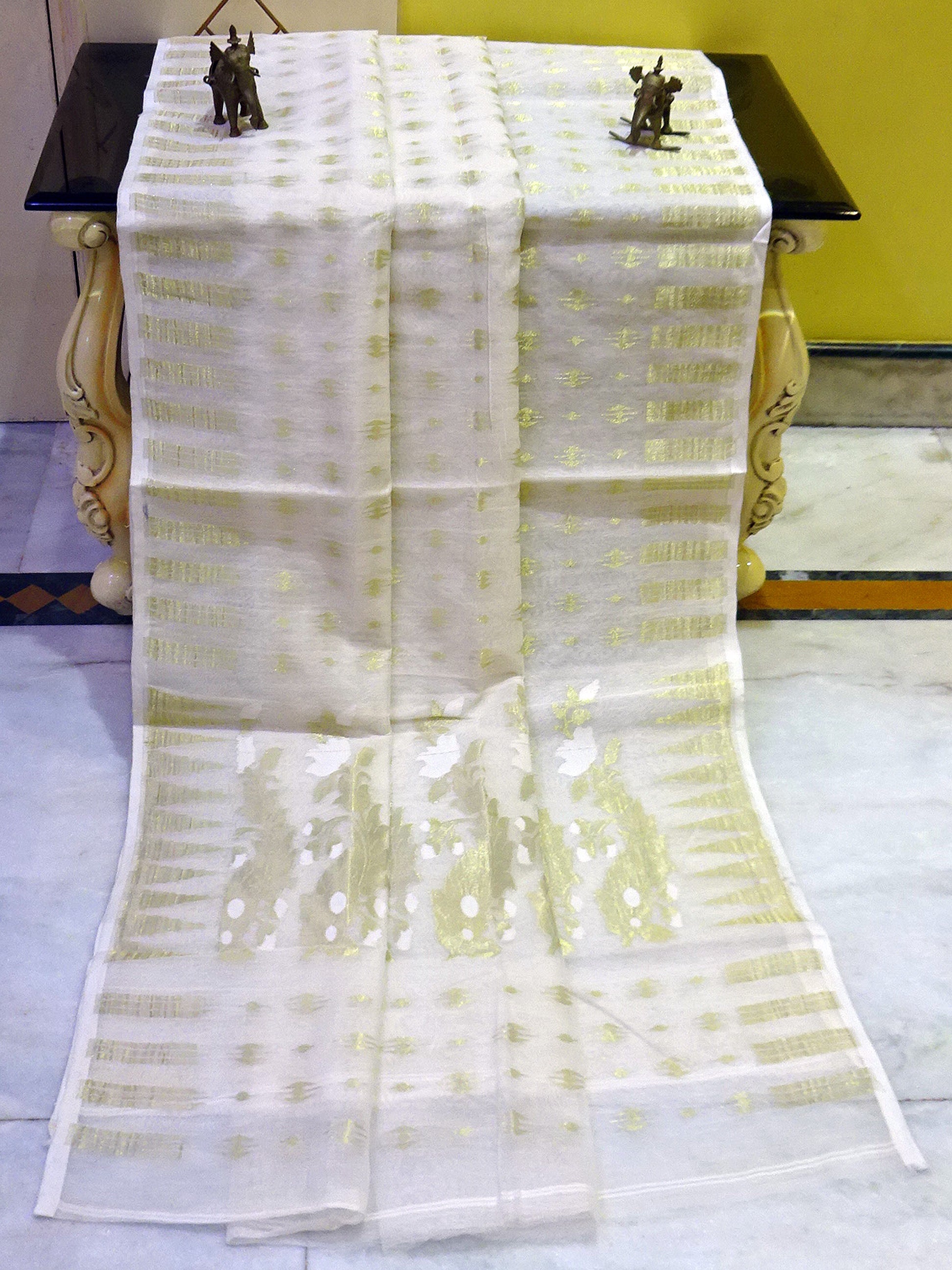 Hand Woven Cotton Muslin Jamdani Saree in White and Gold