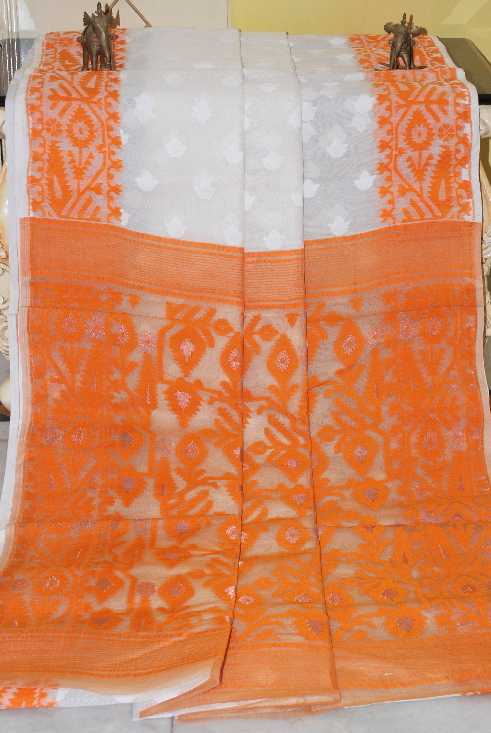 Sholapuri Self Work Contrast Border Cotton Muslin Jamdani Saree in White, Mustard Golden and Gold