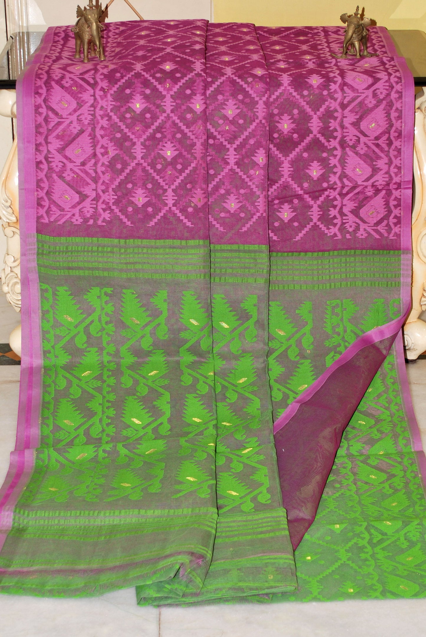 Patli Pallu Work Jamdani Saree in Thulian Pink, Natural Green and Gold Zari Work