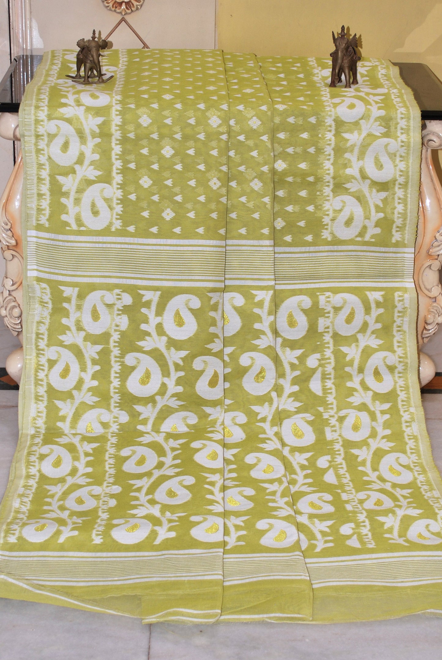 Paisley Woven Work Cotton Muslin Jamdani Saree in Chinese Green, Off White and Golden