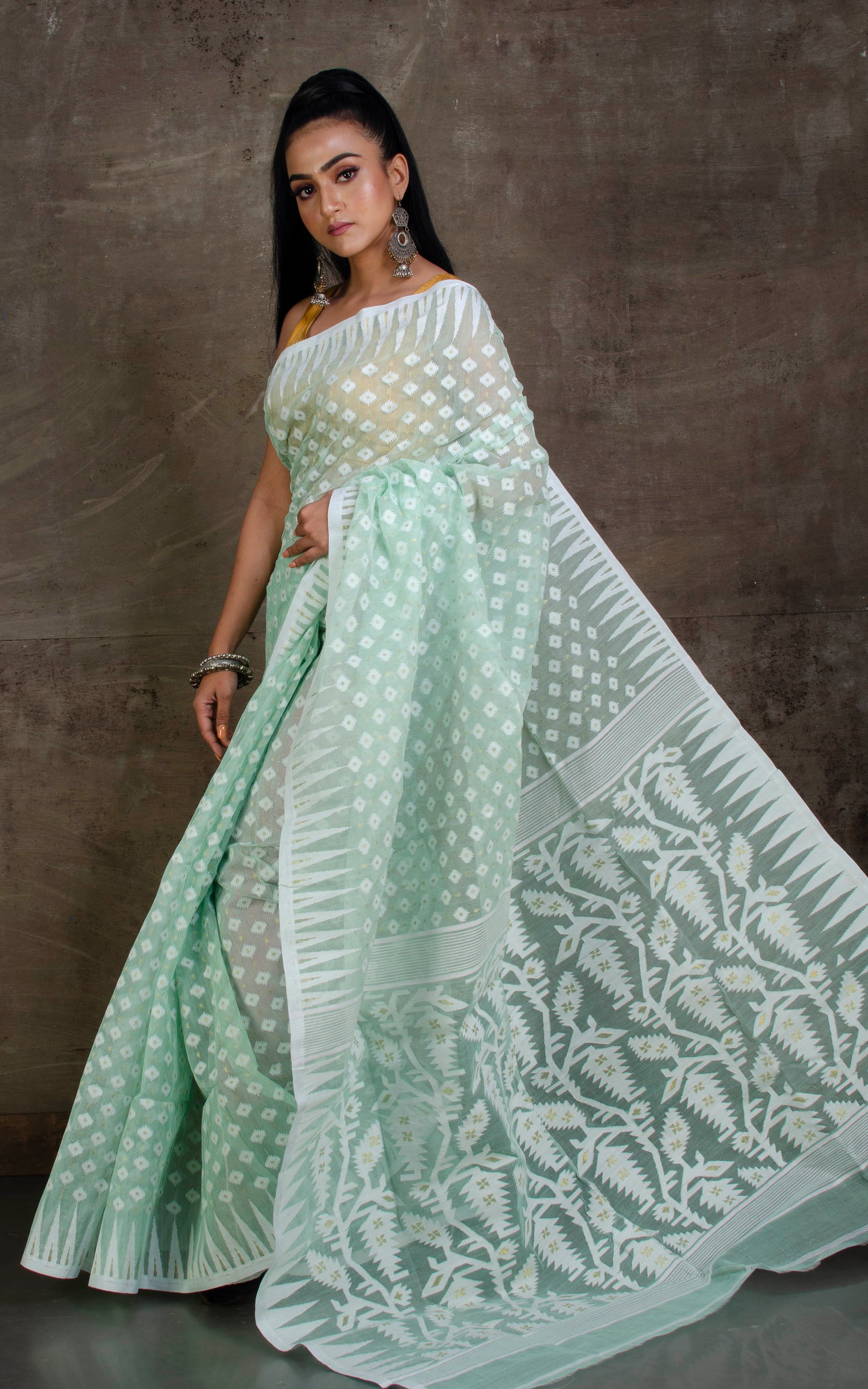 Dhakai Jamdani Saree in Aqua Green, White and Gold