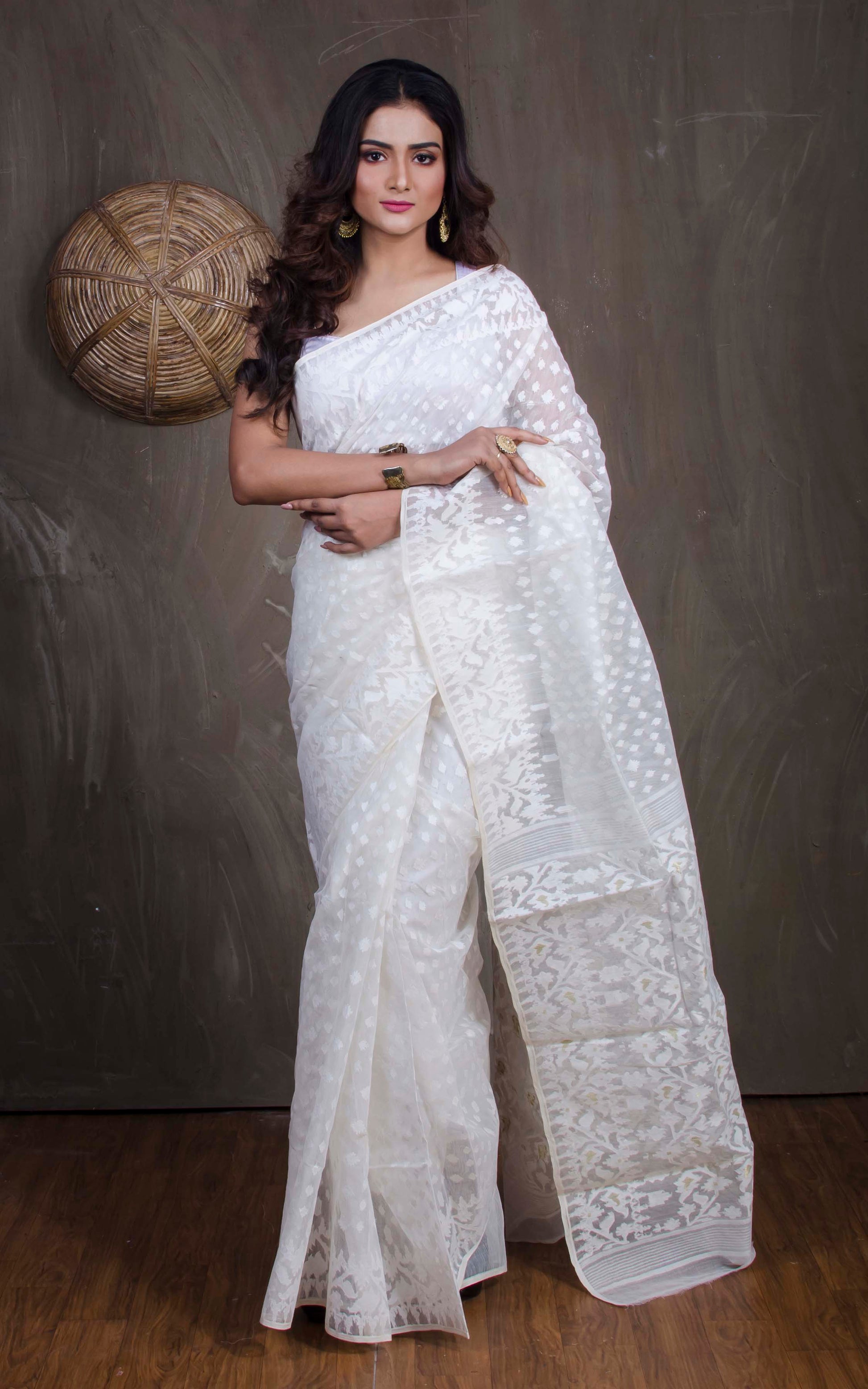 Sholapuri Work Jamdani Saree in White and Gold