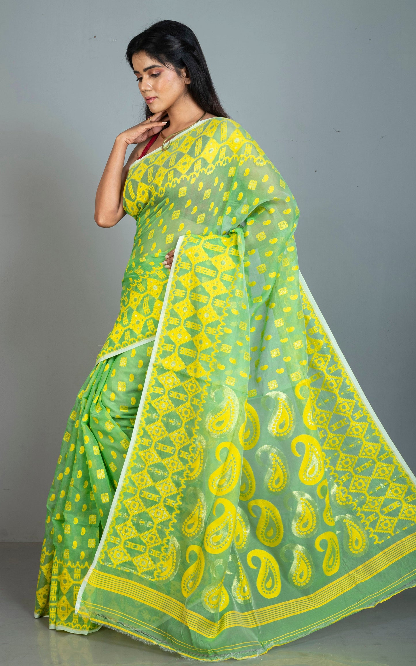 Traditional Soft Jamdani Saree in Pastel Green, Pastel Yellow and Gold