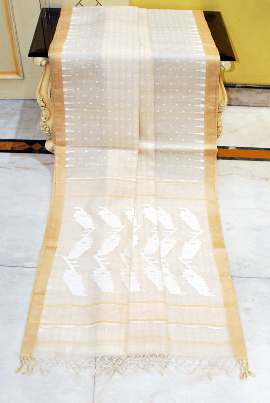 Premium Quality Contrast Checks Muslin Silk Jamdani Saree in Parchment, Off White, with Diffuse Gold color Tussar Silk Selvage