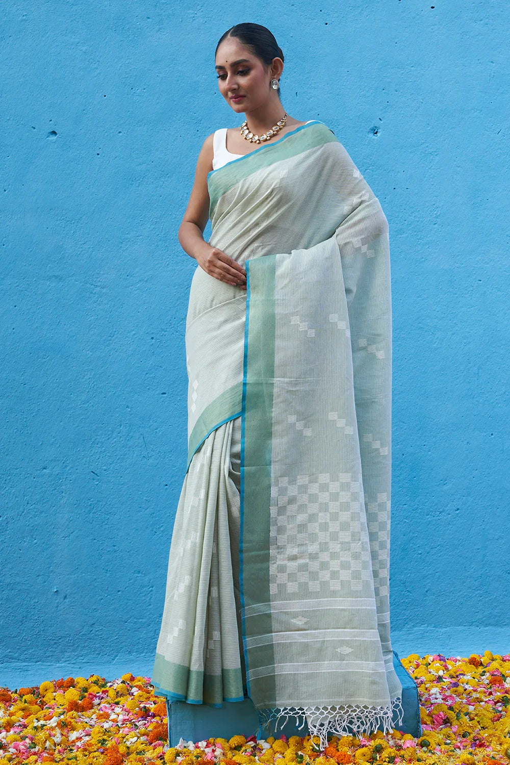 Handloom Spring Green Soft Cotton Saree With Zari Border