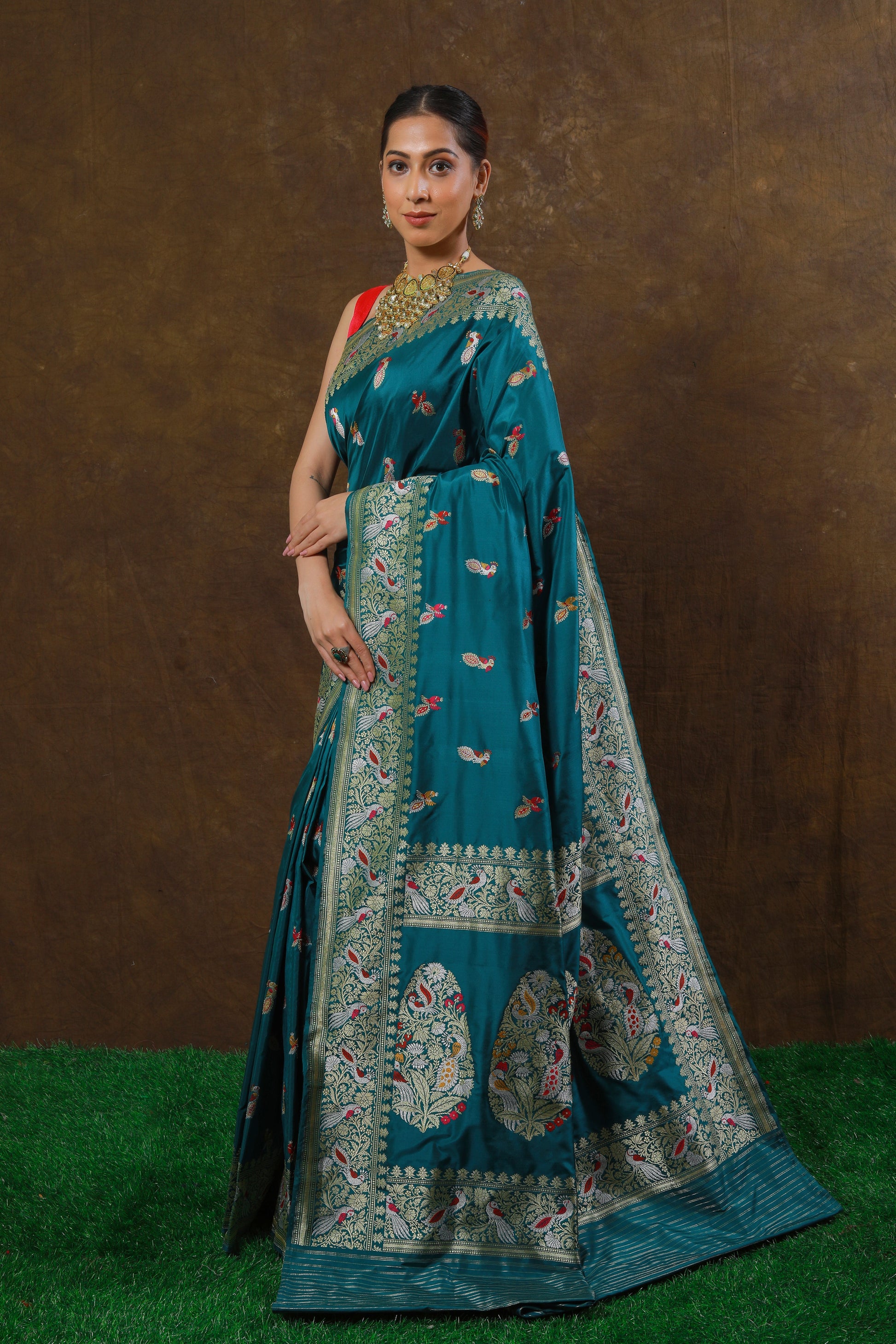 Teal Handwoven Kadwa Katan Silk Saree - Panaya