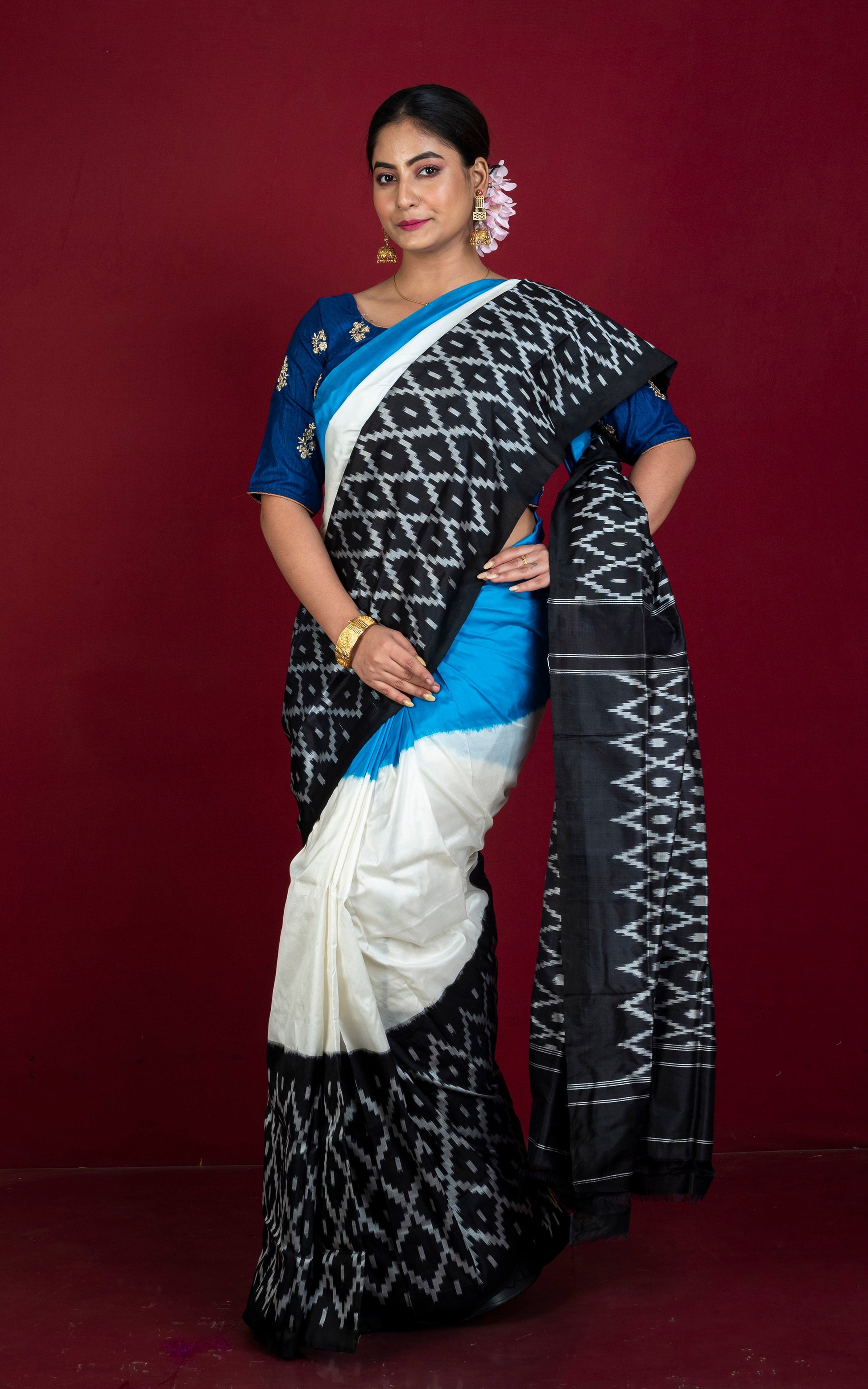 Handwoven Designer Skirt Border Ikkat Pochampally Pure Silk Saree in Off White, Blue and Black