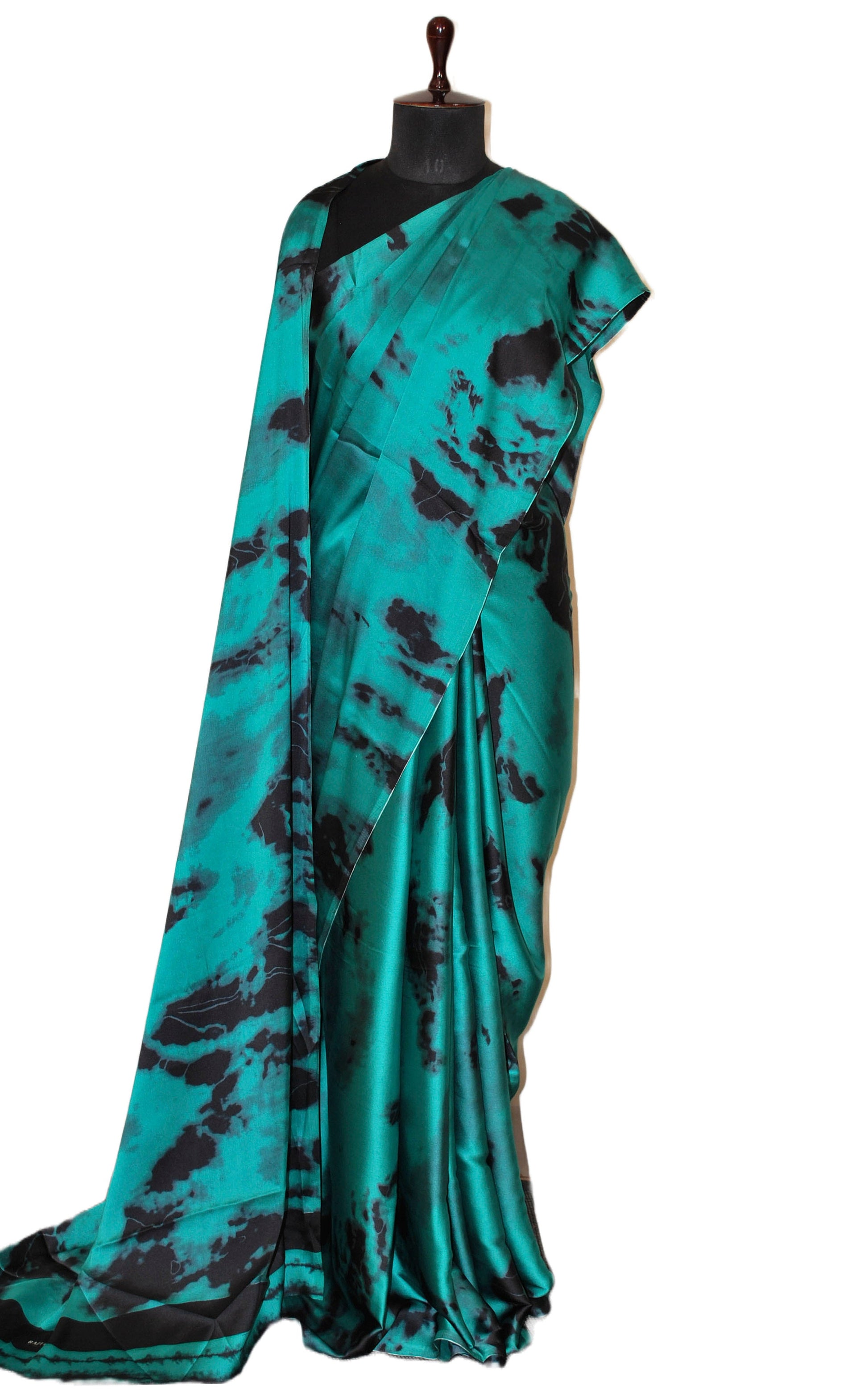 Printed Soft Crepe Silk Saree in Sensual Jade Green and Black in Abstract Prints