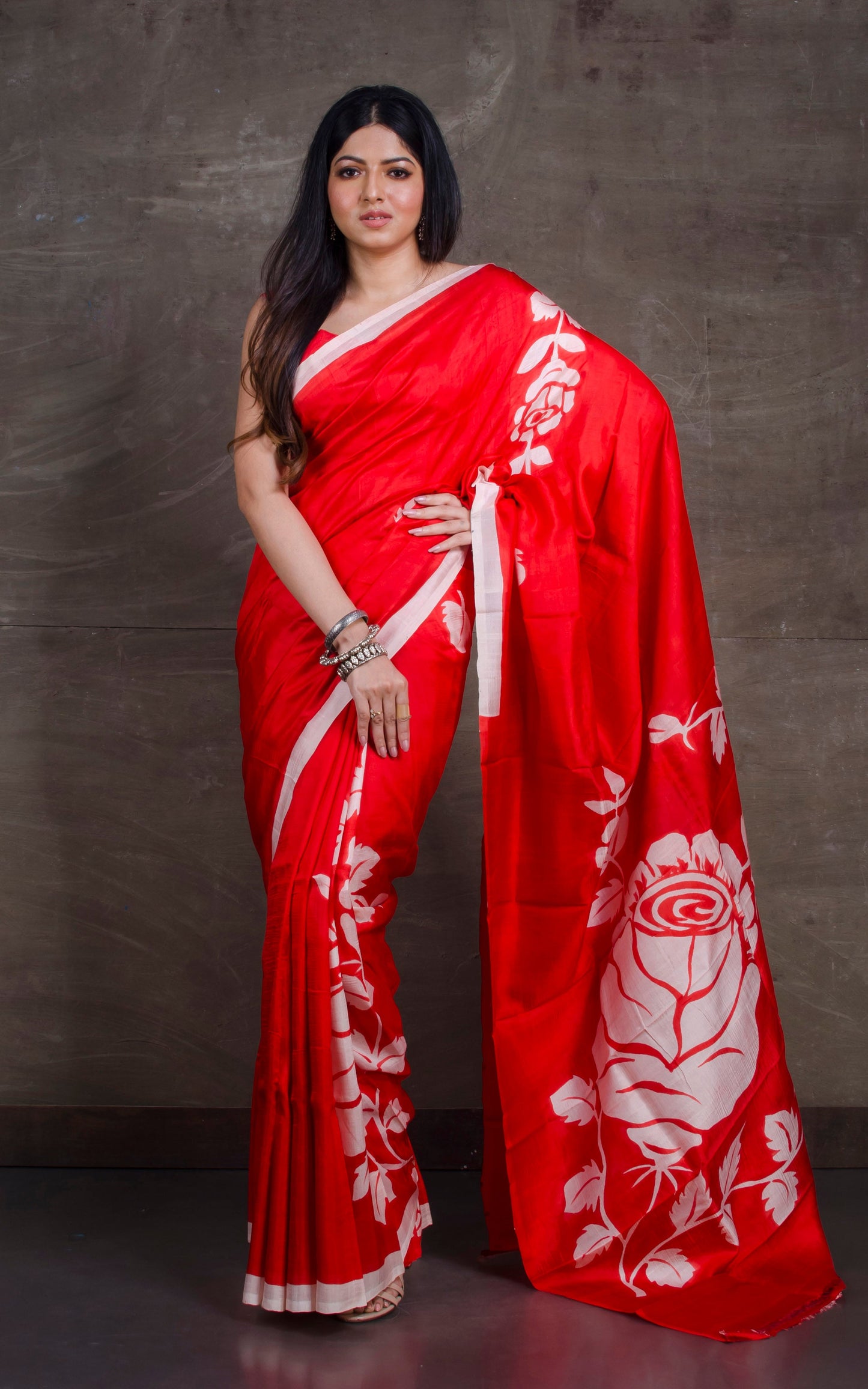 Floral Printed Pure Silk Saree in Red and White