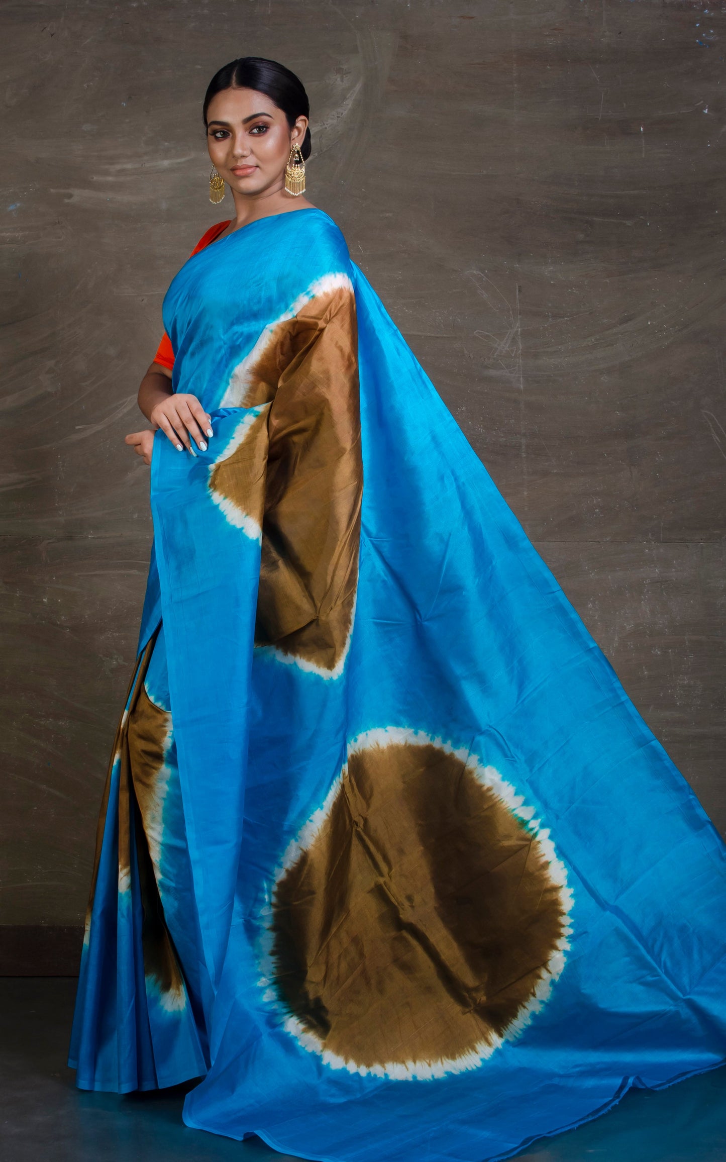 Printed Bishnupuri Pure Silk Saree in Blue, Off White and Snuff Brown