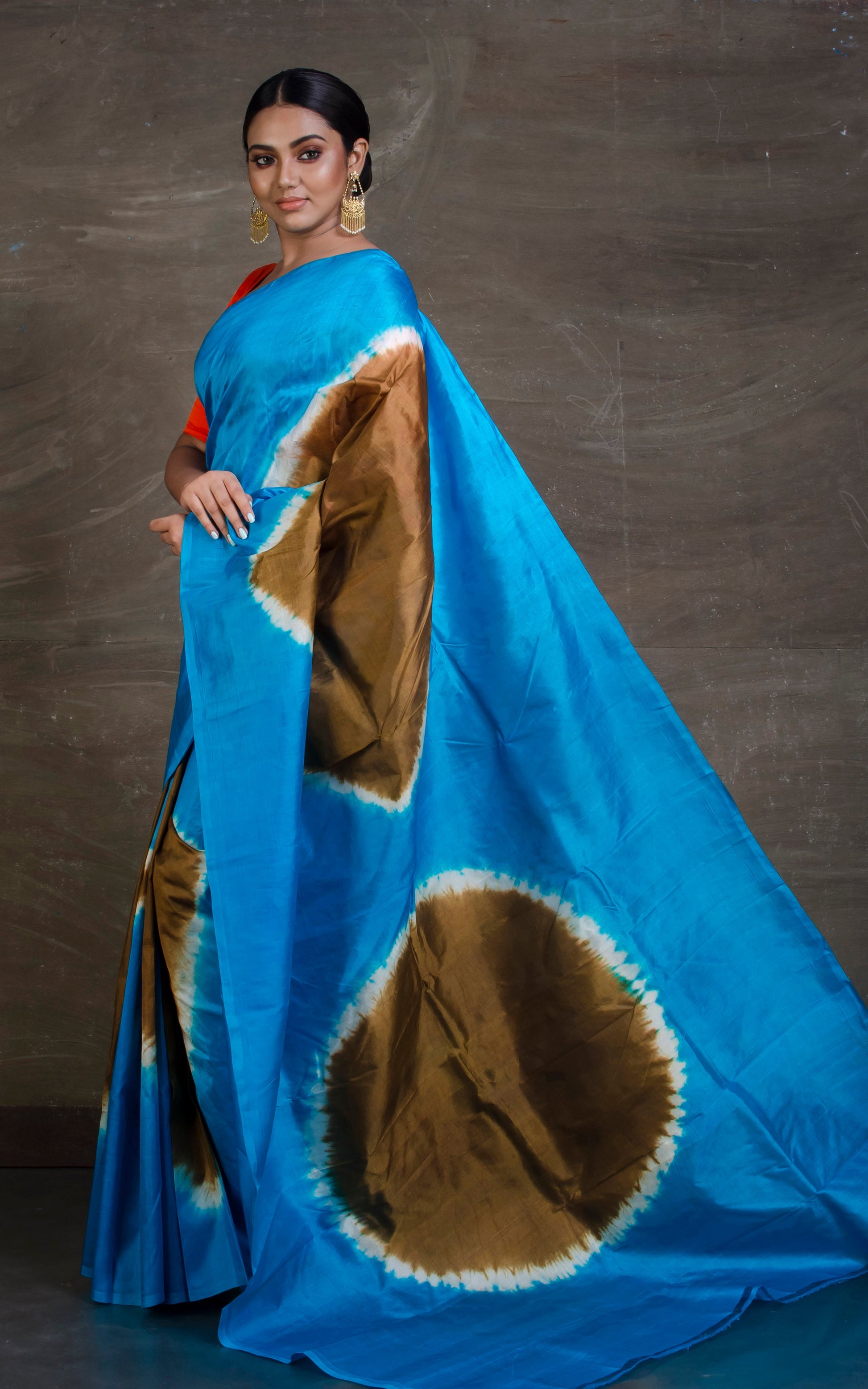 Printed Bishnupuri Pure Silk Saree in Blue, Off White and Snuff Brown