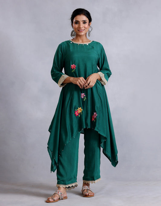 Emerald Green embroidered Cotton Silk Sunehri kurta set