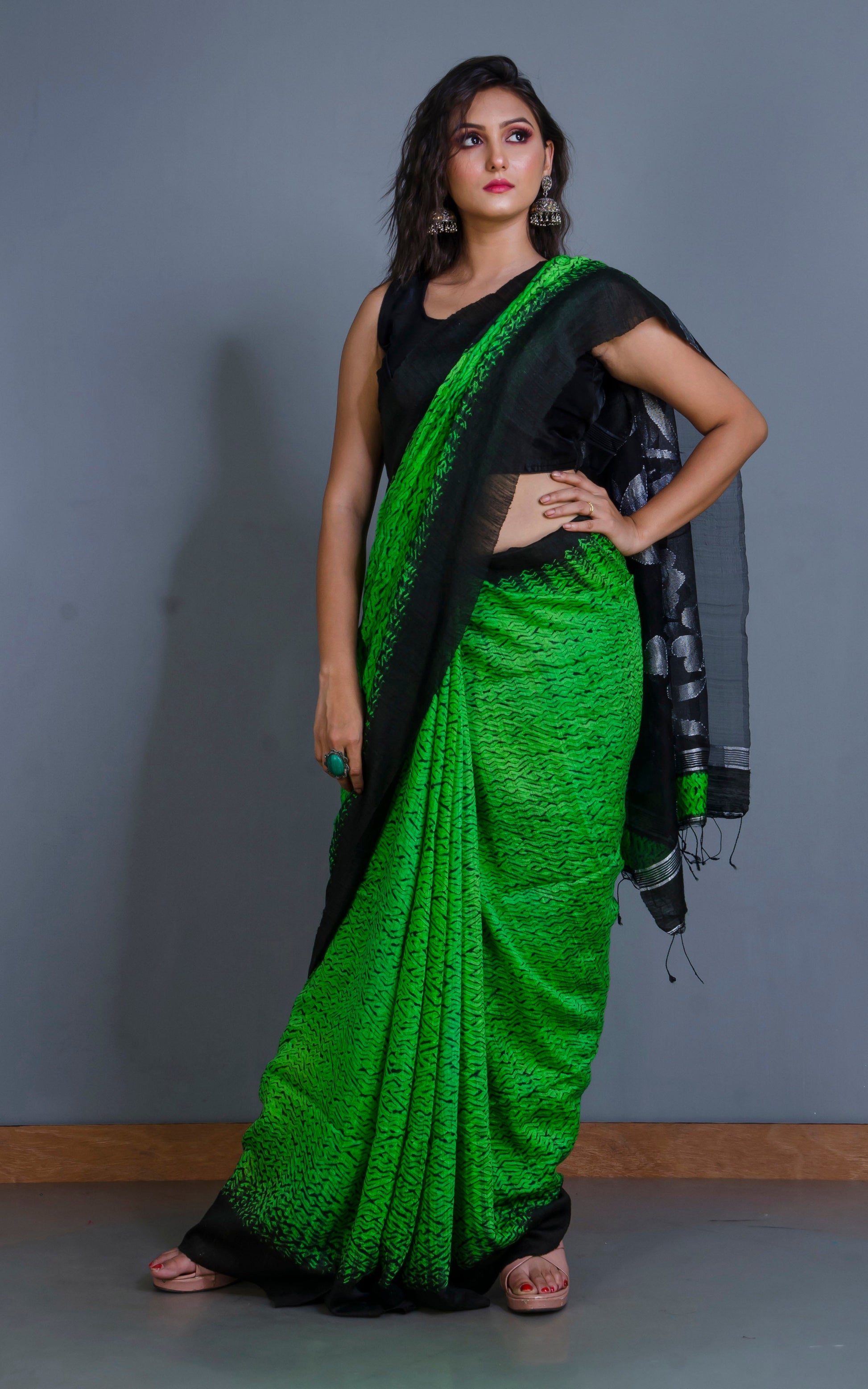 Pure Handloom Matka Shibori Jamdani Saree in Green and Black