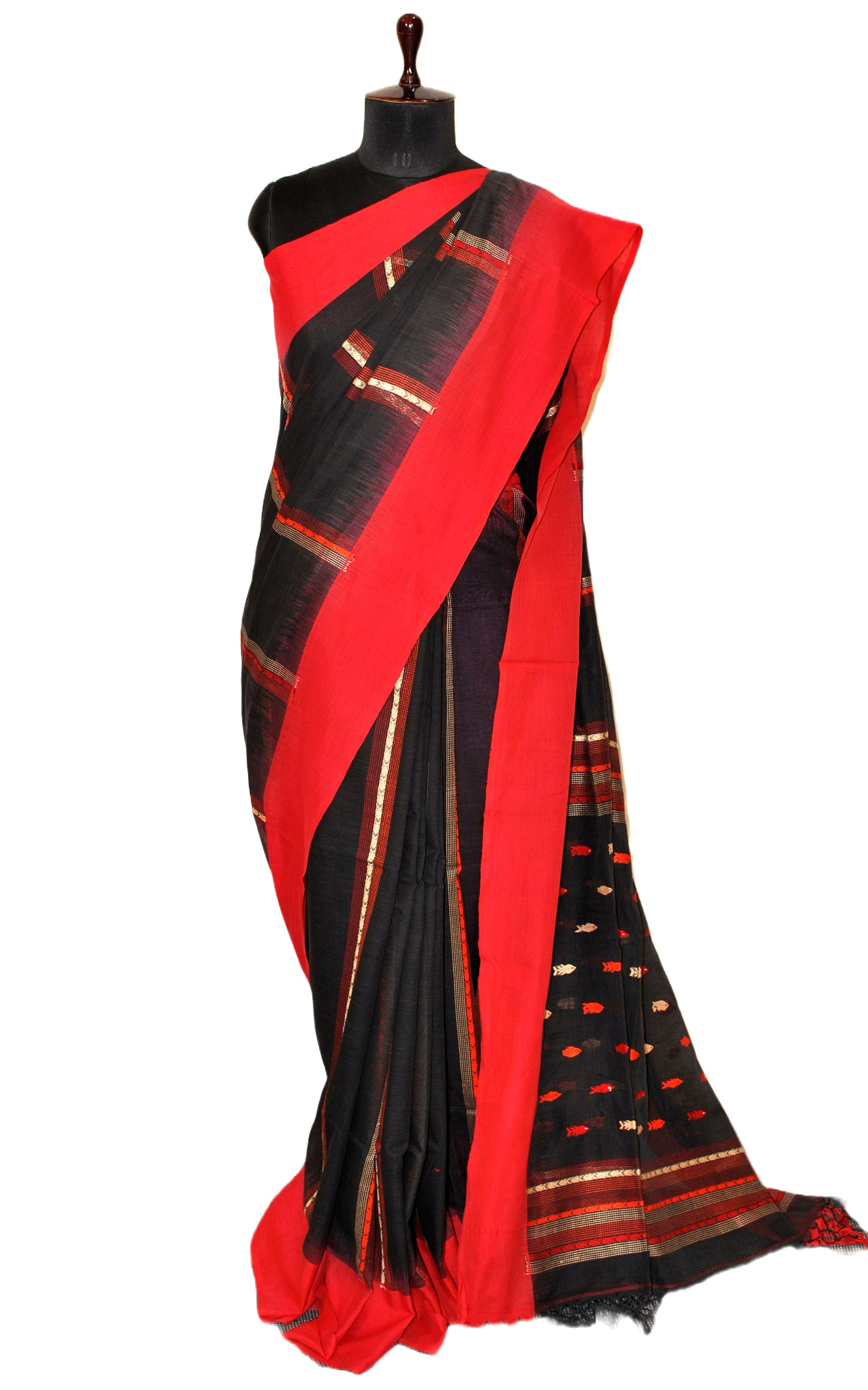 Matta Border with Fish Nakshi Woven Motif Soft Cotton Khaddar Saree in Black, Red, Orange and Beige