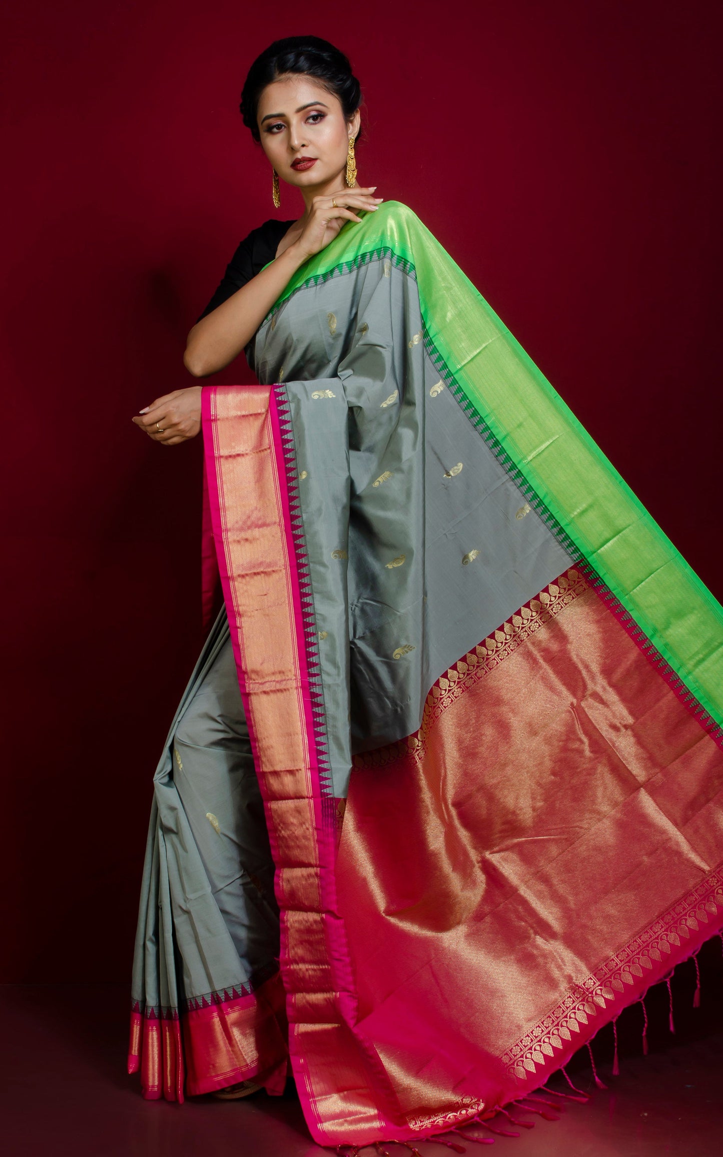 Blended Gadwal Silk Saree in Smoke Grey, Spring Green and Hot Pink