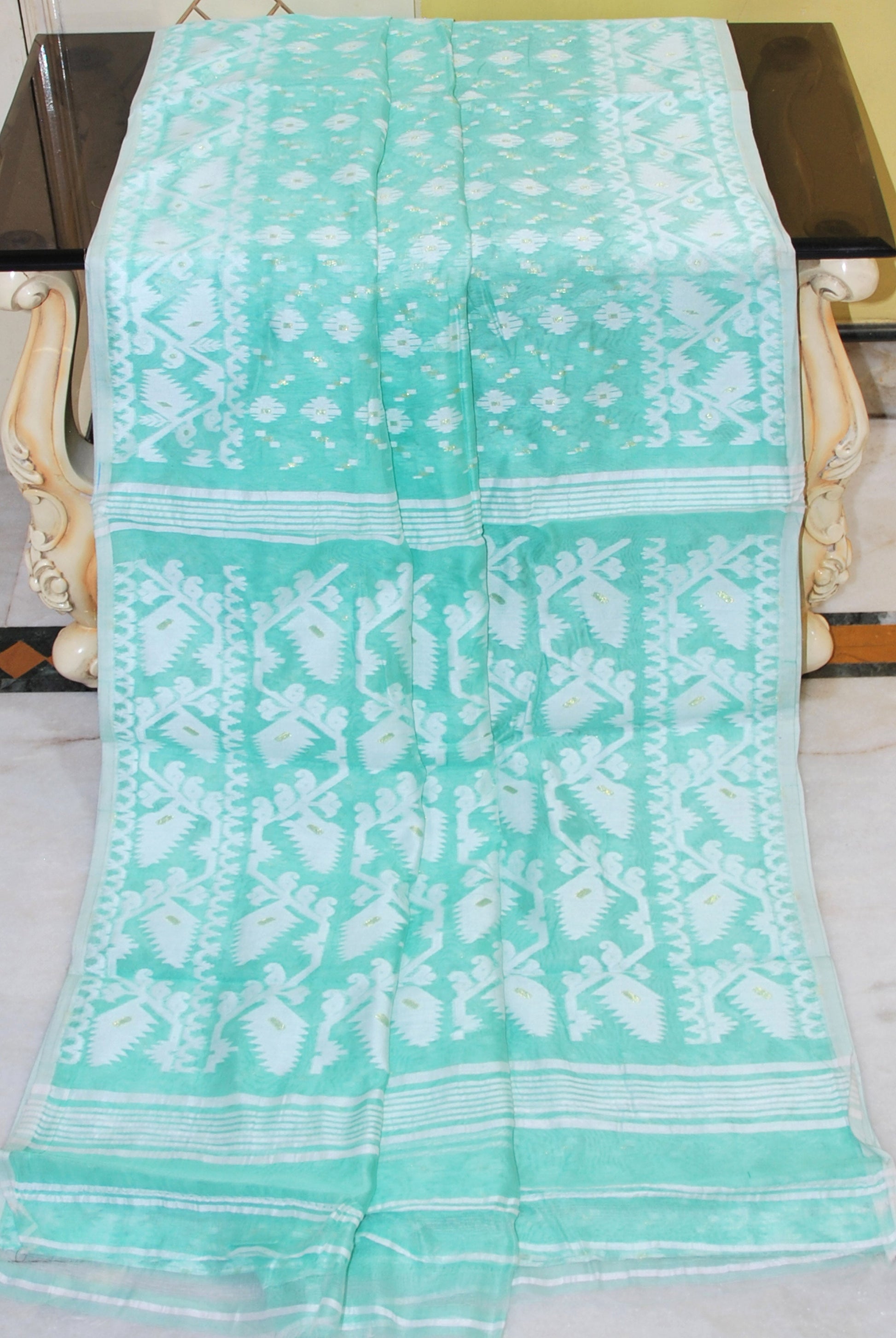 Traditional Cotton Muslin Soft Jamdani Saree in Aqua Green, Off White and Gold