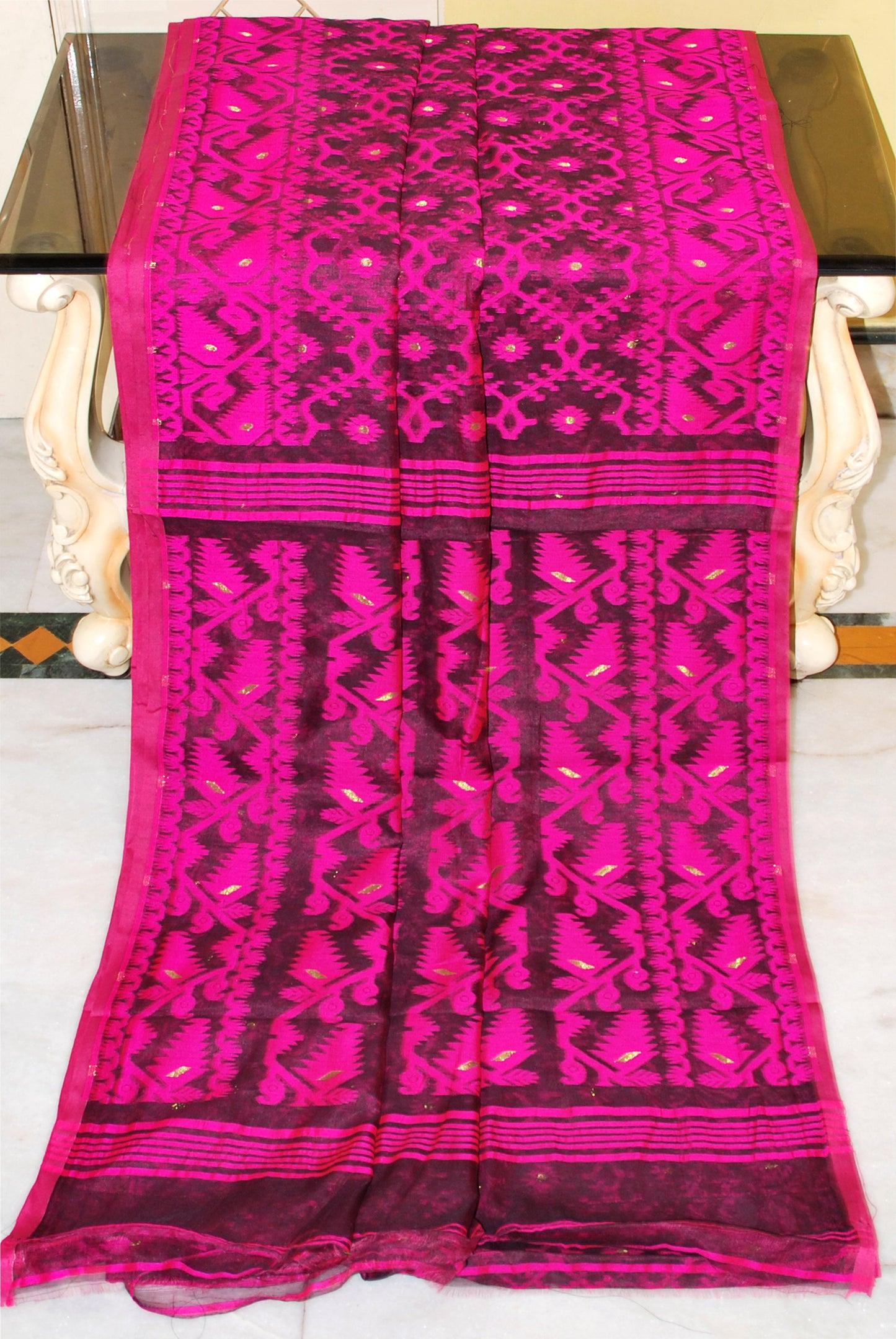 Traditional Cotton Muslin Soft Jamdani Saree in Wine, Hot Pink and Gold