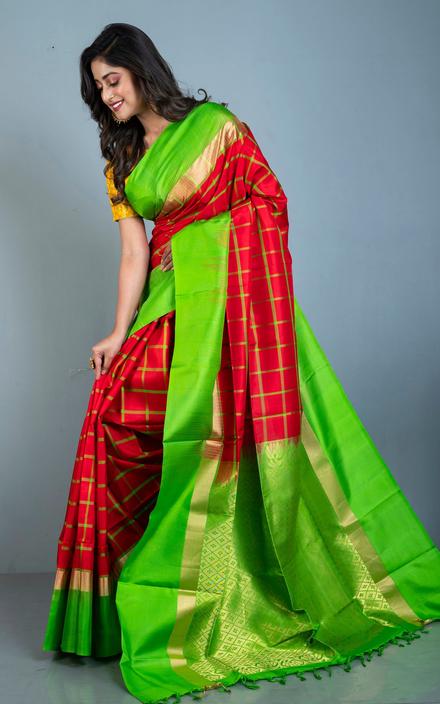 Soft Silk Checks Kanchipuram Silk Saree in Natural Red, Green, Green and Brush Gold