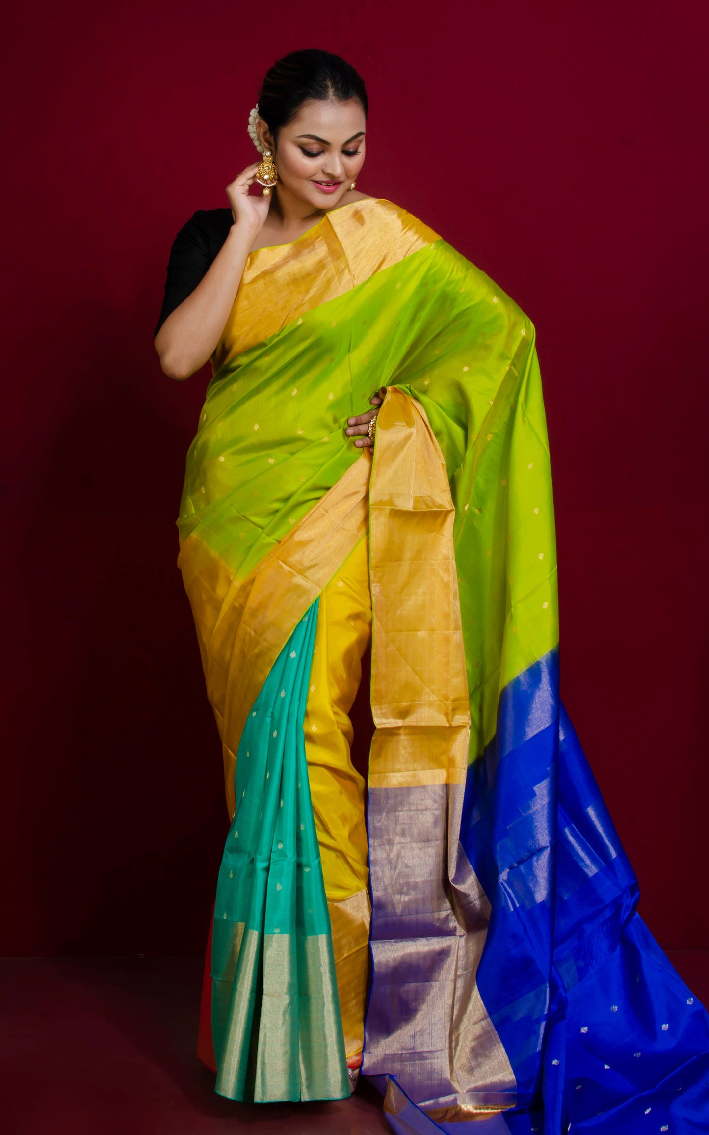 Soft Silk 4D Kanchipuram Silk Saree in Brush Gold Tissue Finish Border and Makhi Butta