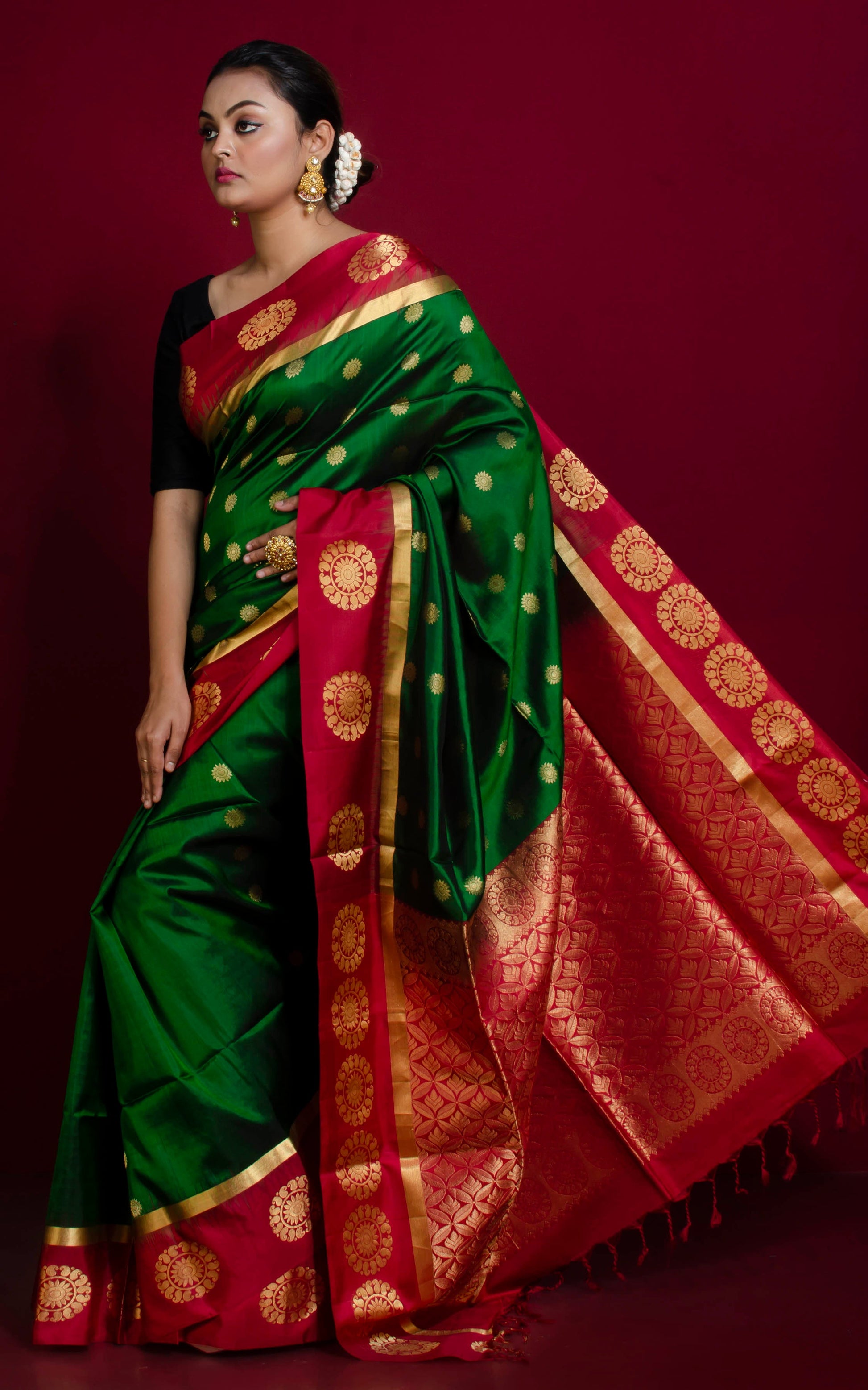 Premium Quality Soft Silk Nakshi Motif Work Border Kanchipuram Silk Saree in Forest Green and Cherry Red