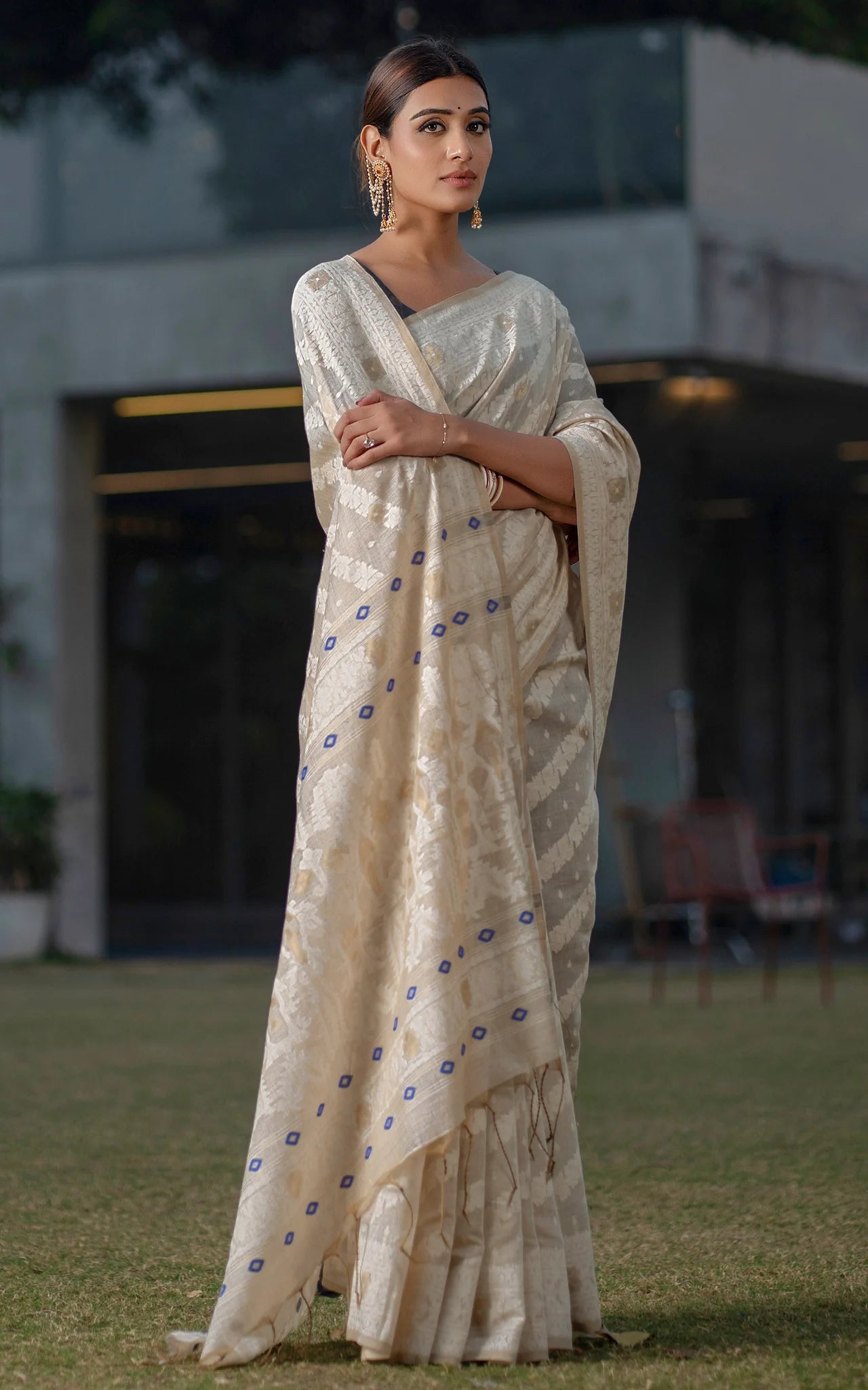 Tantuja Inspired Traditional Karat Nakshi Work Soft Jamdani Saree in Beige, Off White and Navy Blue