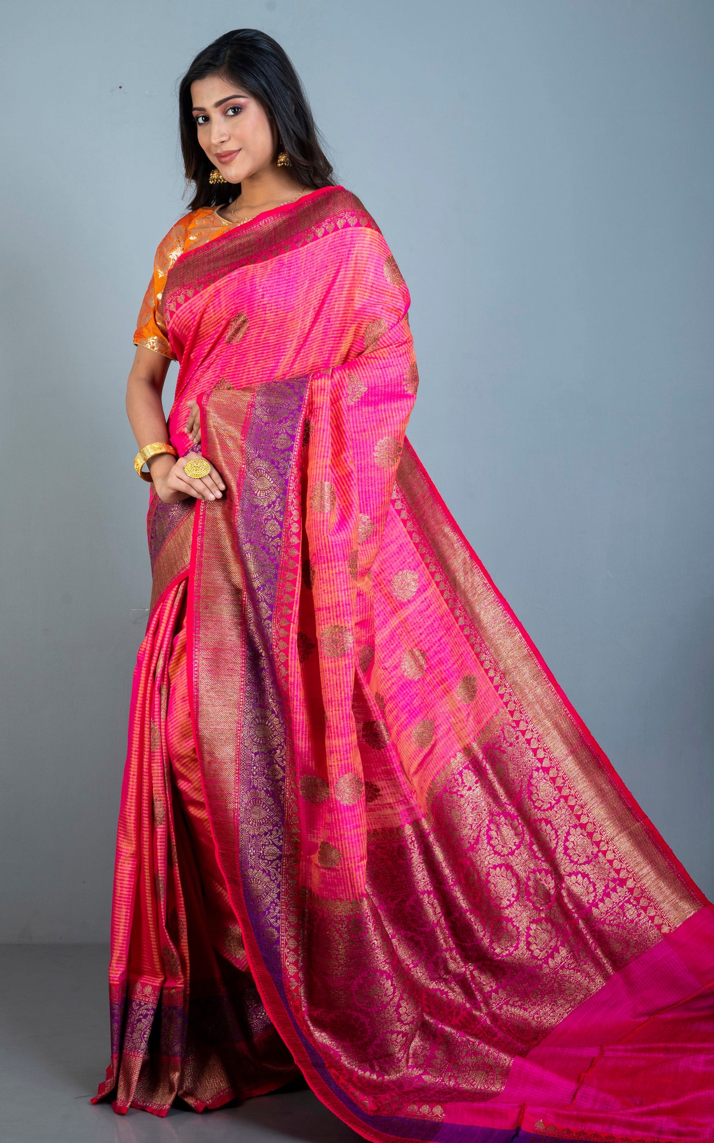 Minakari Border Dupion Tussar Banarasi Saree in Cross Tone of Peach and Yellow with Red and Purple