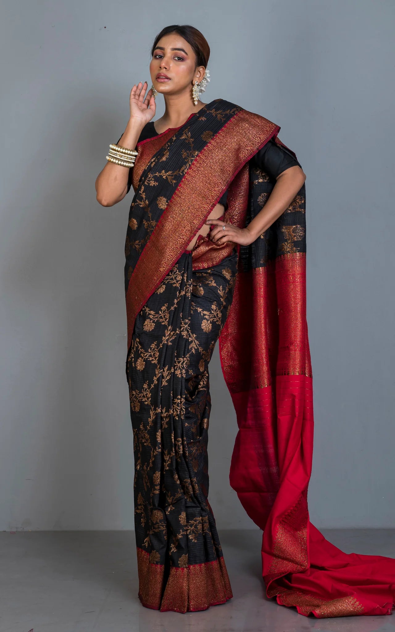 Premium Quality Tussar Silk Brocade Jamdani Saree in Black, Dark Red and Antique Golden