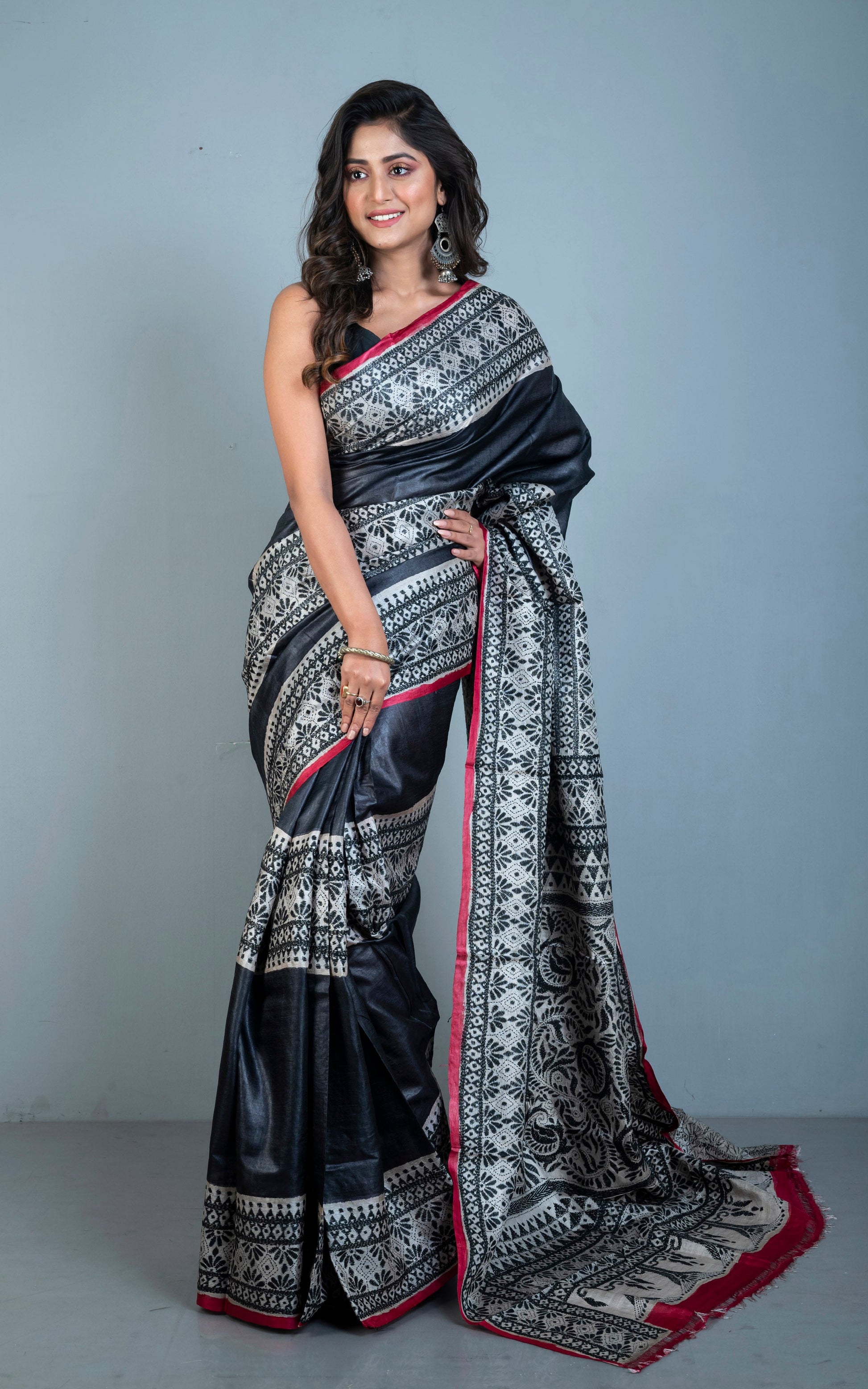 Premium Quality Hand Embroidery Kantha Work on Pure Gachi Tussar Saree in Black, Light Tan and Red