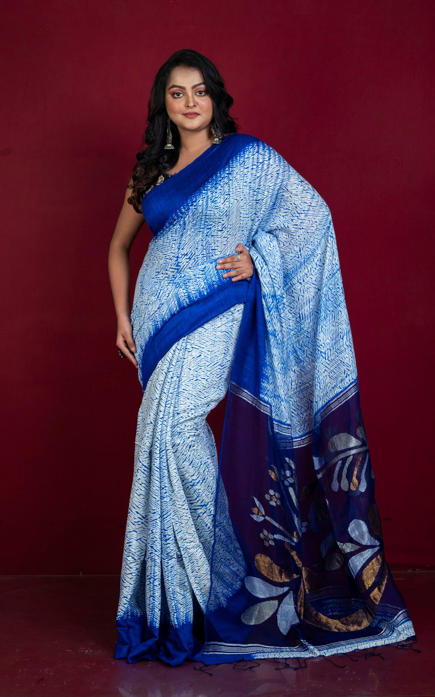 Tussar Shibori Matka Jamdani Saree in Off White, Royal Blue with Copper and Silver Zari Work (Copy)