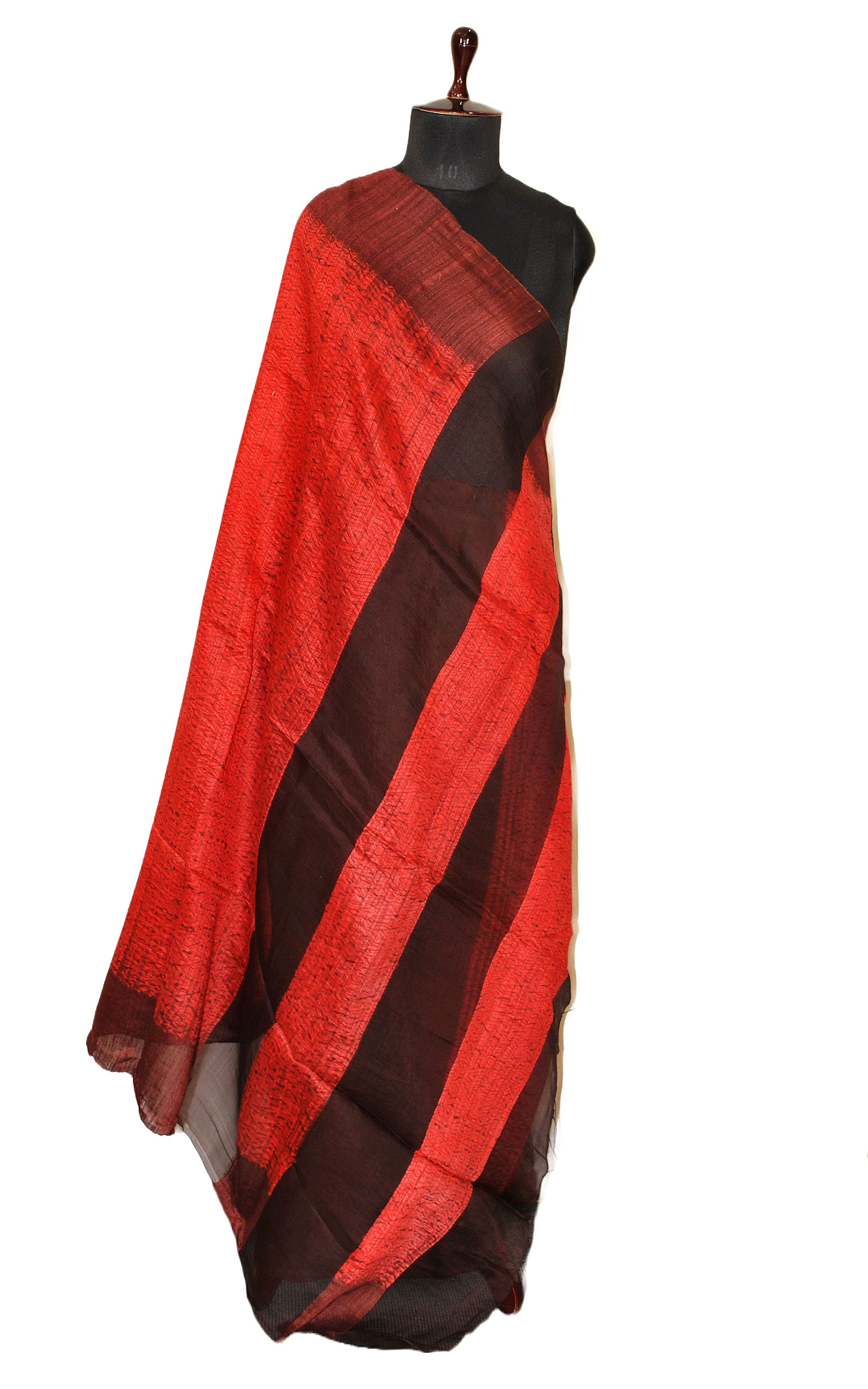 Pure Handloom Matka Shibori Saree in Red & Burgundy Brown