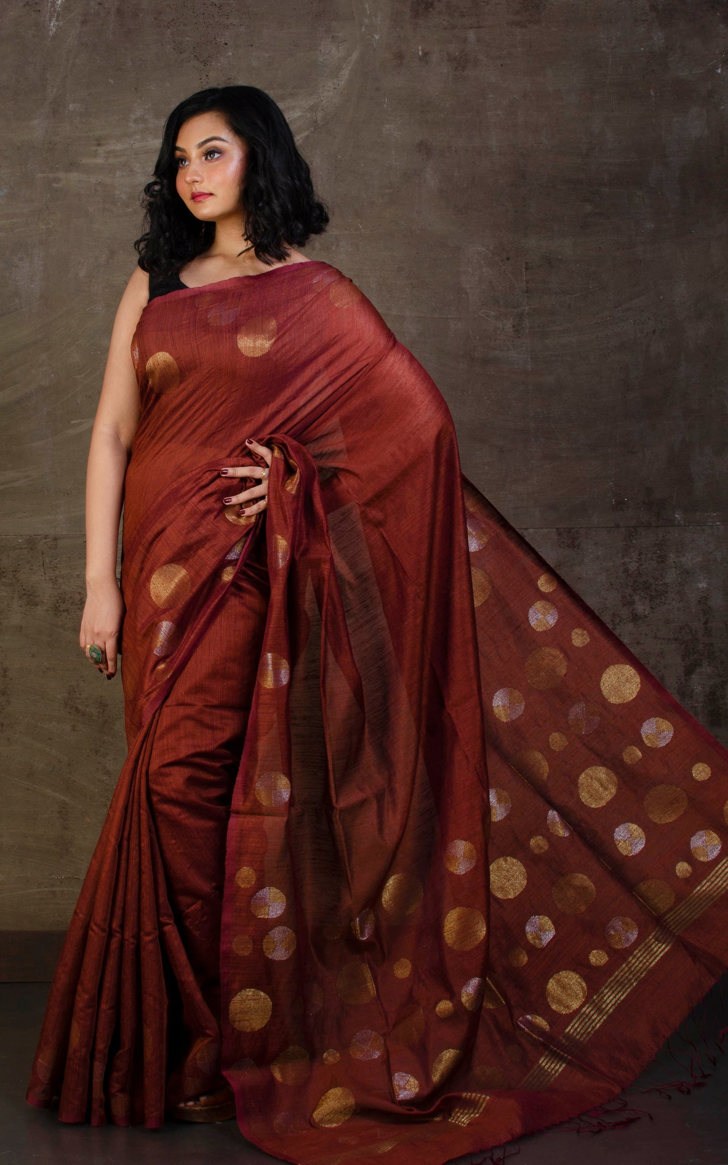 Premium Quality Kadiyal Dollar Butta Work Matka Tussar Saree in Cinnamon, Gold and Silver