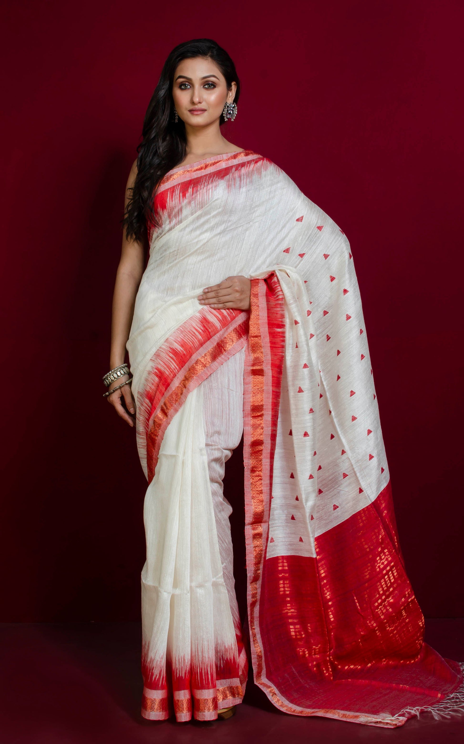 Super Soft Woven Sambalpuri Kotki Work on Medium Zari Nakshi Border Premium Matka Tussar Silk Jamdani Saree in White and Red