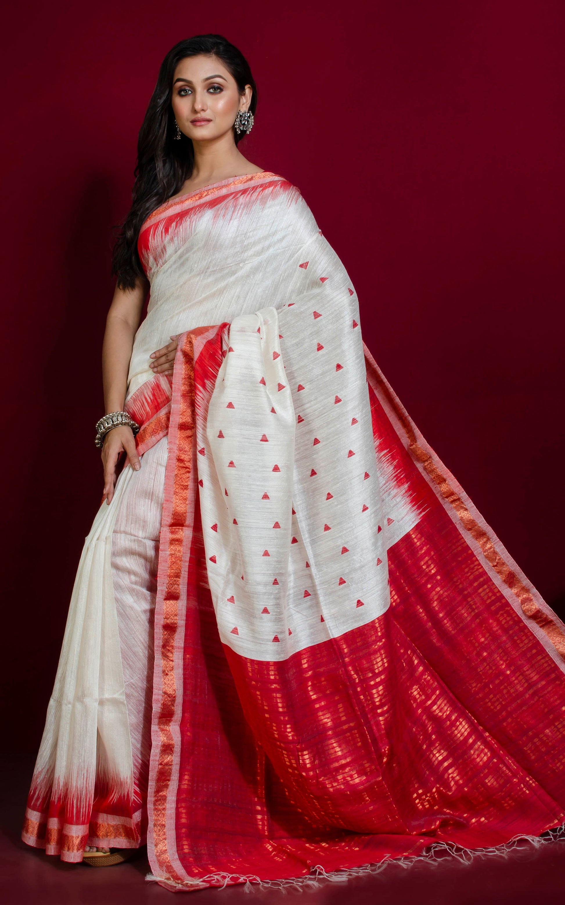 Super Soft Woven Sambalpuri Kotki Work on Medium Zari Nakshi Border Premium Matka Tussar Silk Jamdani Saree in White and Red