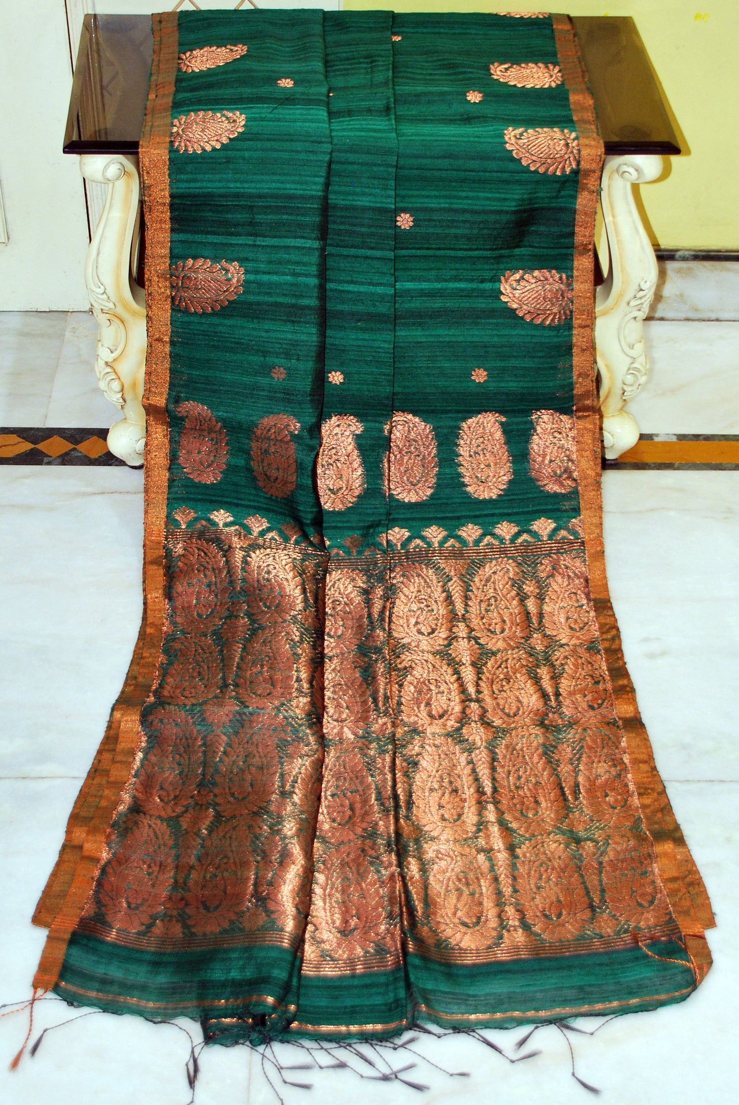 Woven Paisley Work Premium Matka Tussar Silk Jamdani Saree in Bottle Green and Copper