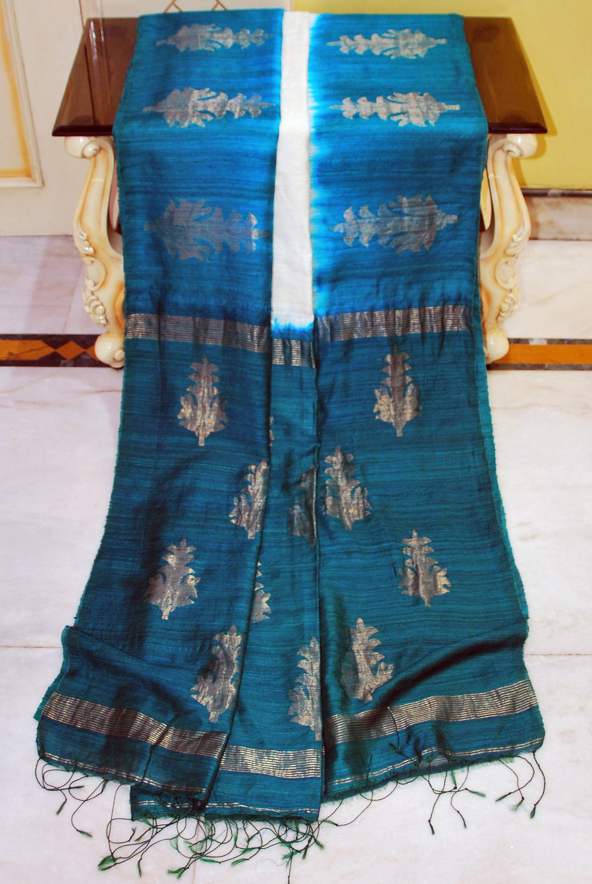 Premium Shibori Matka Tussar Silk Saree in Peacock Green and Off White