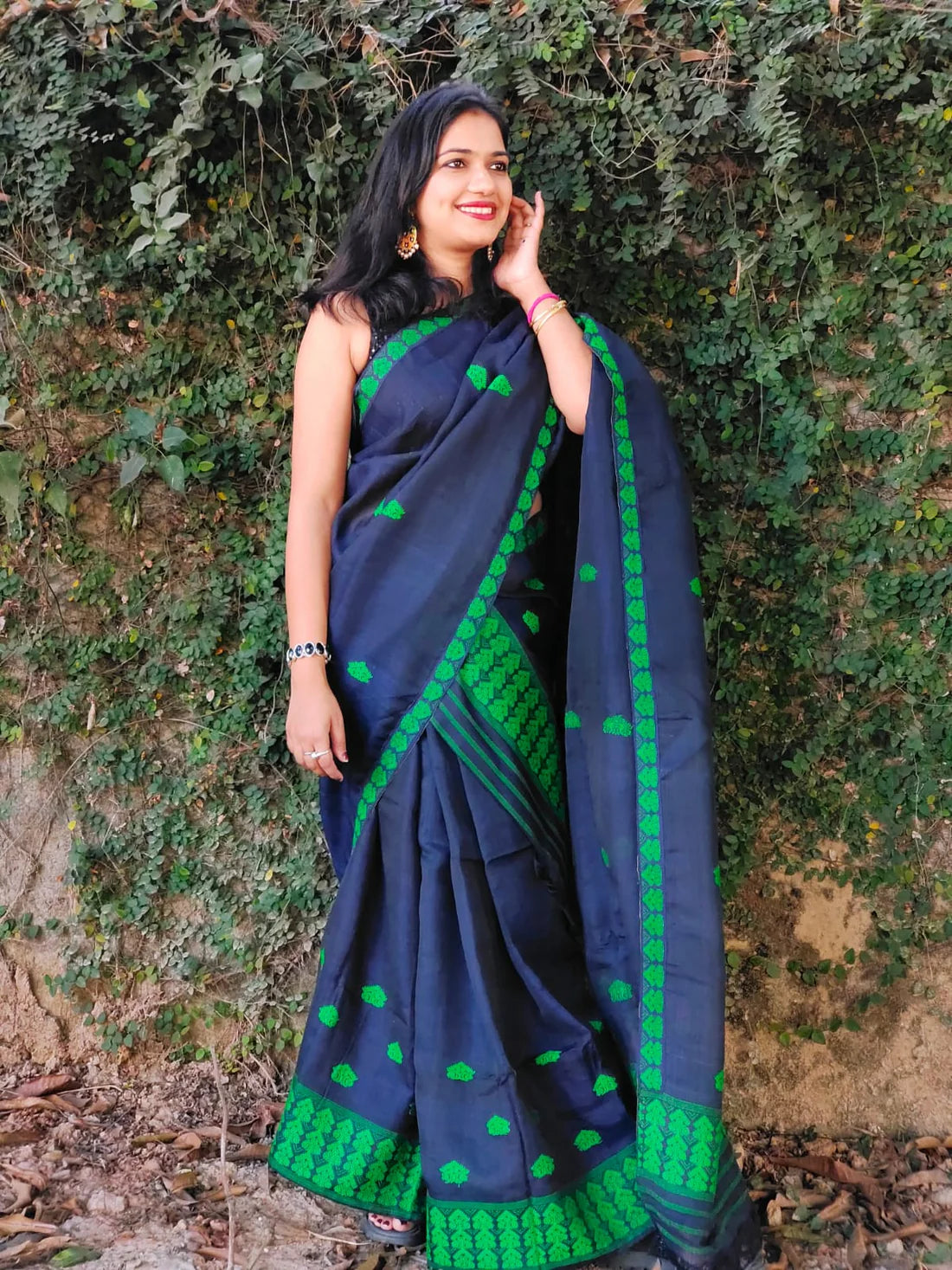 Uruka Dark Blue Mekhela Chador