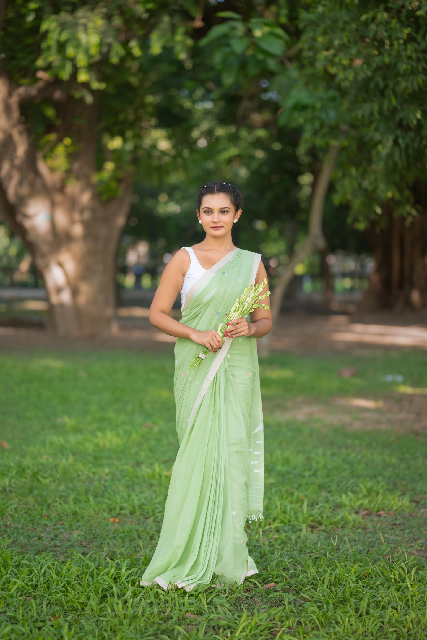 Handloom Pastel Green Soft Cotton Jamdani Saree