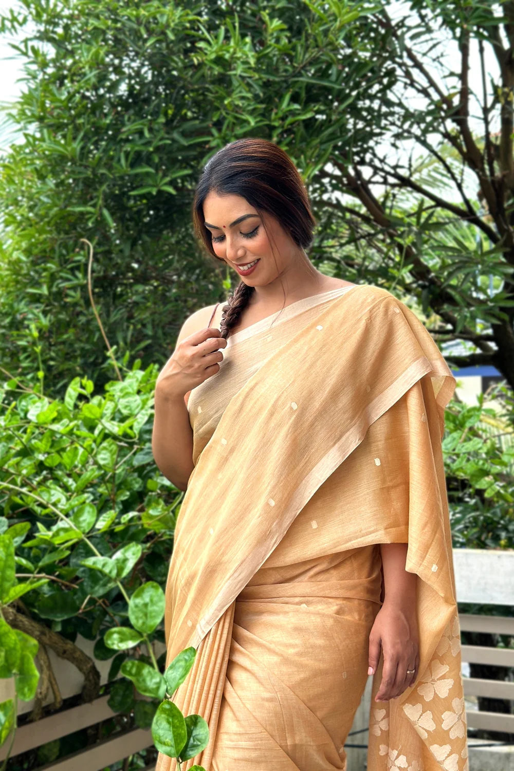 Handloom Light Brown Soft Cotton Jamdani Saree