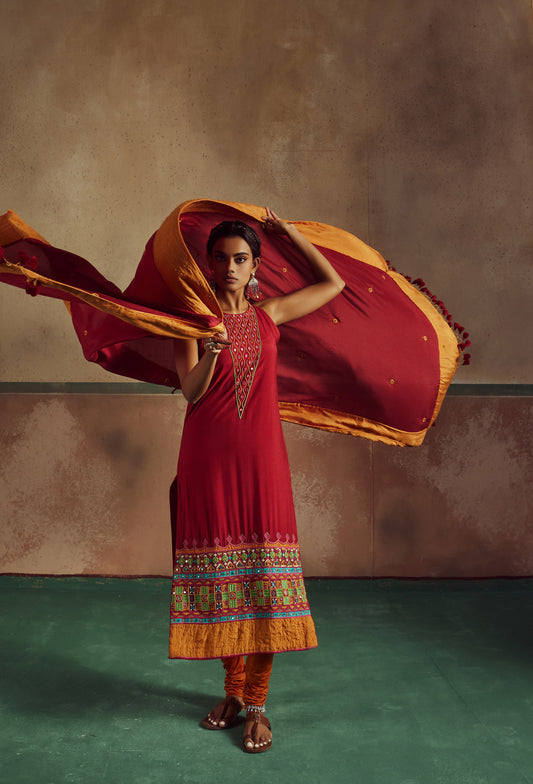 red embroidered kurta set with churidaar Rang