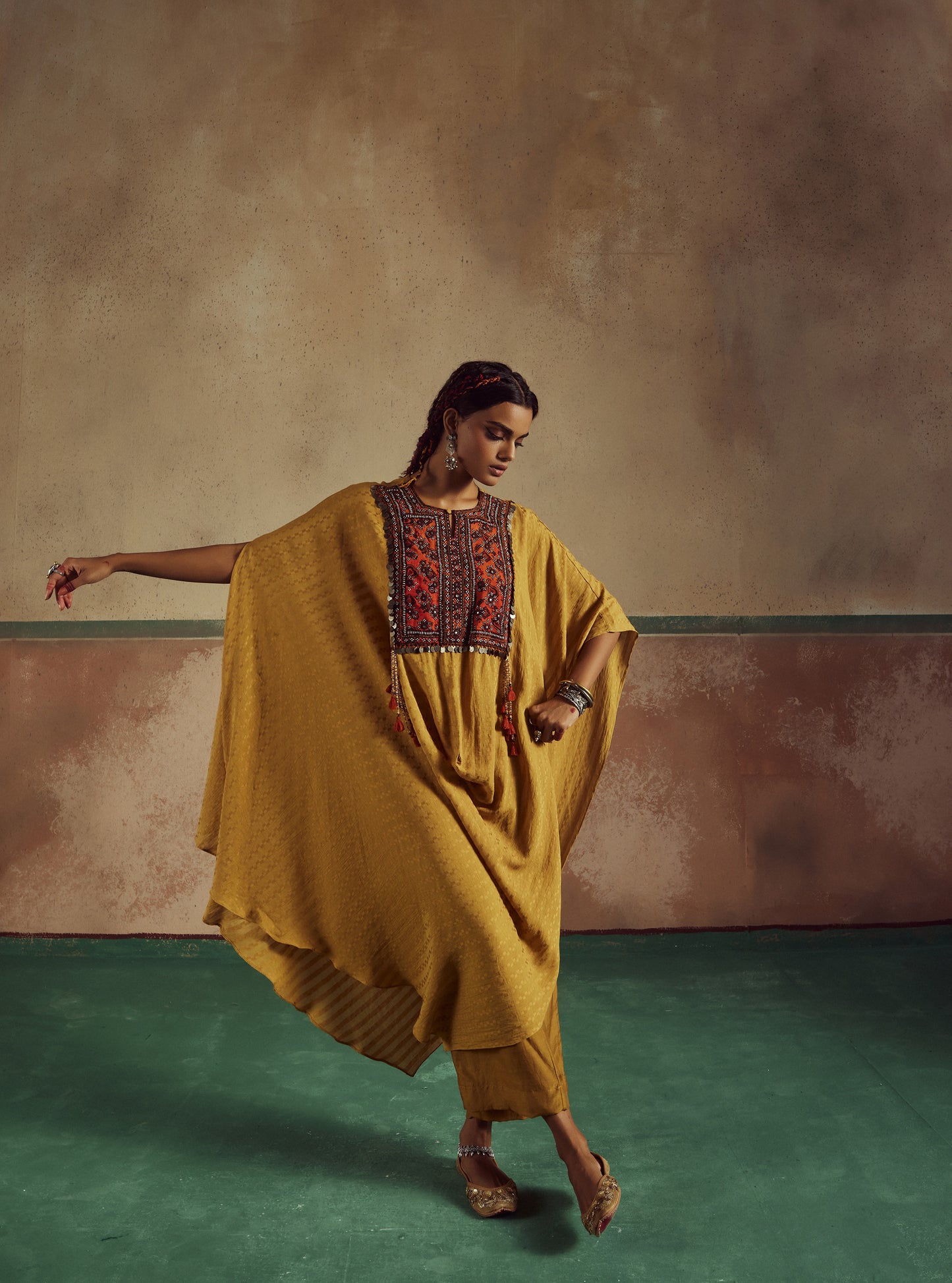 kesari mustard green ayssmetrical cowl cape set Rang