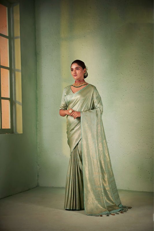 Stunning Green Gold Zari Kanjeevaram Silk Saree