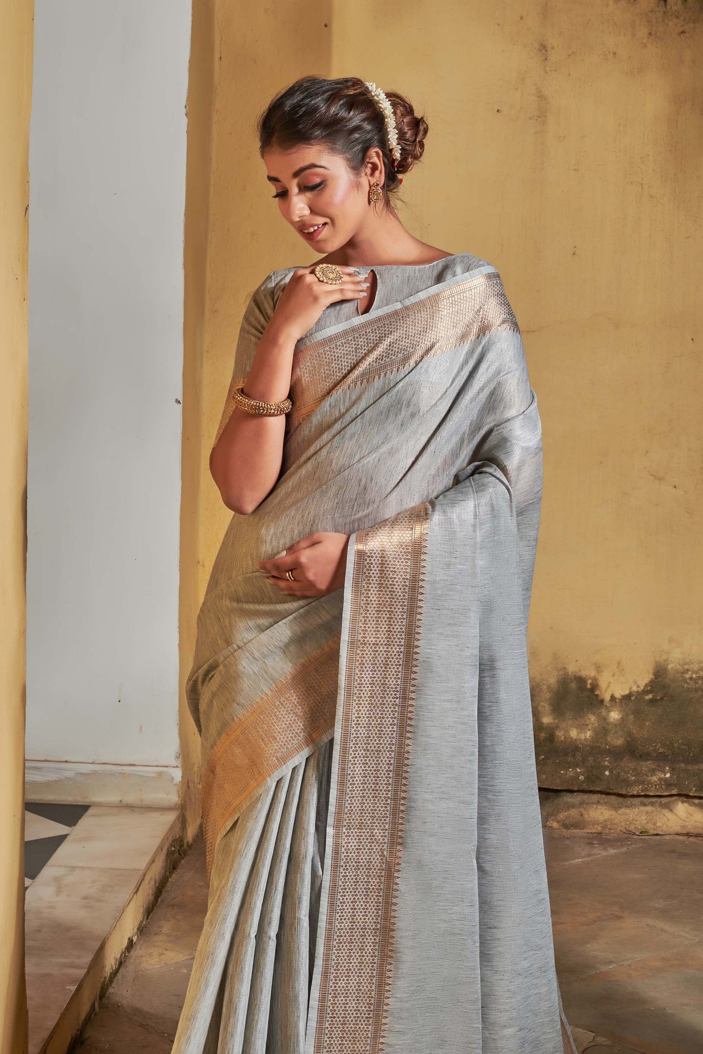 Grey Zari Woven Maheshwari Silk Saree